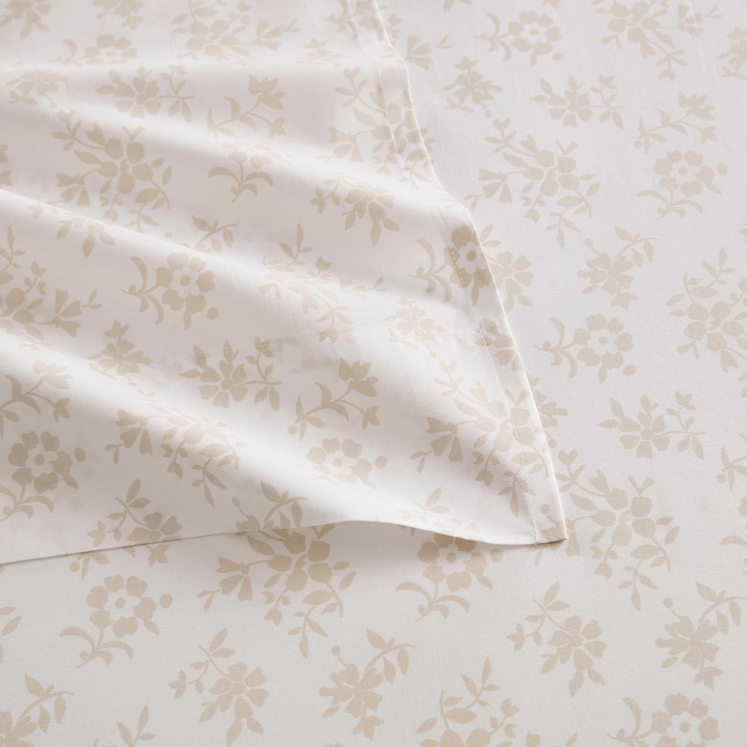 Martha Stewart - Queen Size Sheets Set, Crisp & Tailored Cooling Sheets w/a Naturally Smooth Cotton Percale Lightweight Feel - Bed Sheets with Matching Pillowcases & Fitted Sheet (Floral White)