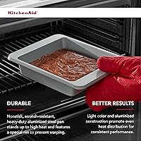 Vista 4 de KitchenAid Molde antiadherente para pastel cuadrado de acero aluminizado diseñado en Suiza, apto para lavavajillas, plateado, 22.8 cm (9 pulgadas)