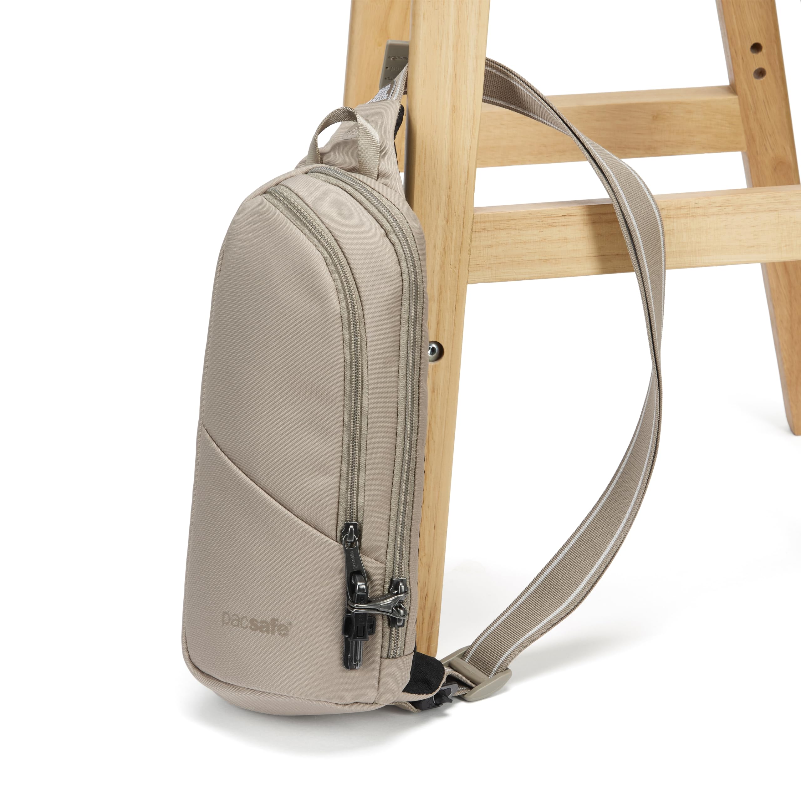 Pacsafe V Action Sling 2,5 Liter Anti-Diebstahl Rucksack