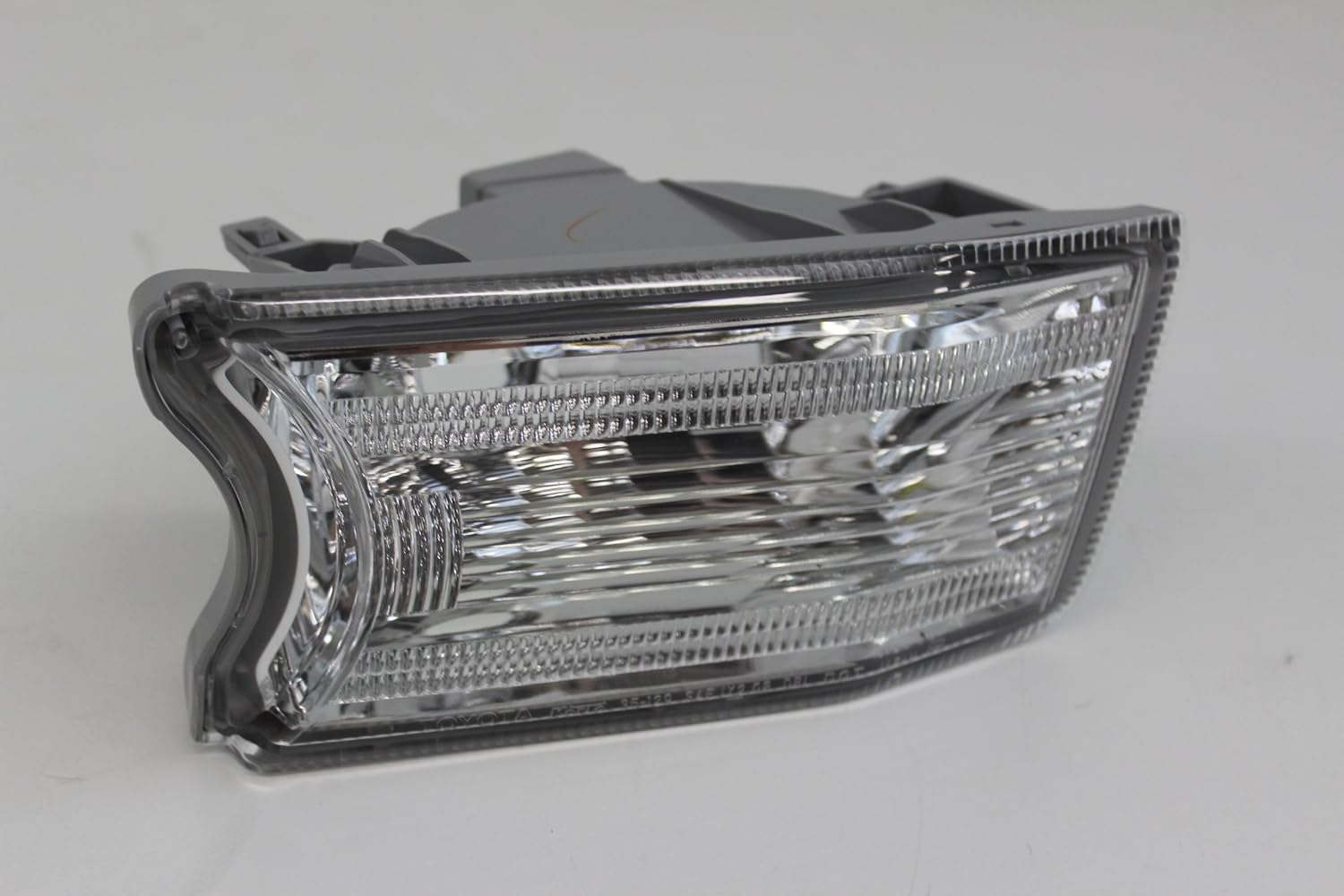 Toyota Parts 81511-35340 Passenger Side Front Signal Light Lens/Housing