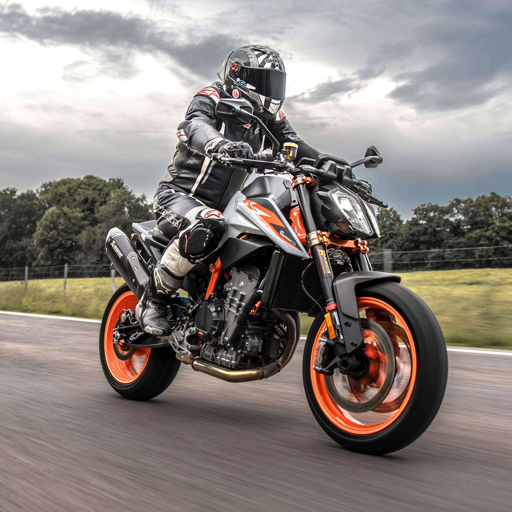 SP Connect Motocyklowy uchwyt na telefon komórkowy z modułem antywibracyjnym | SPC+ | do motocykla, roweru, motoroweru, akcesoriów do wszystkich smartfonów, takich jak iPhone Samsung