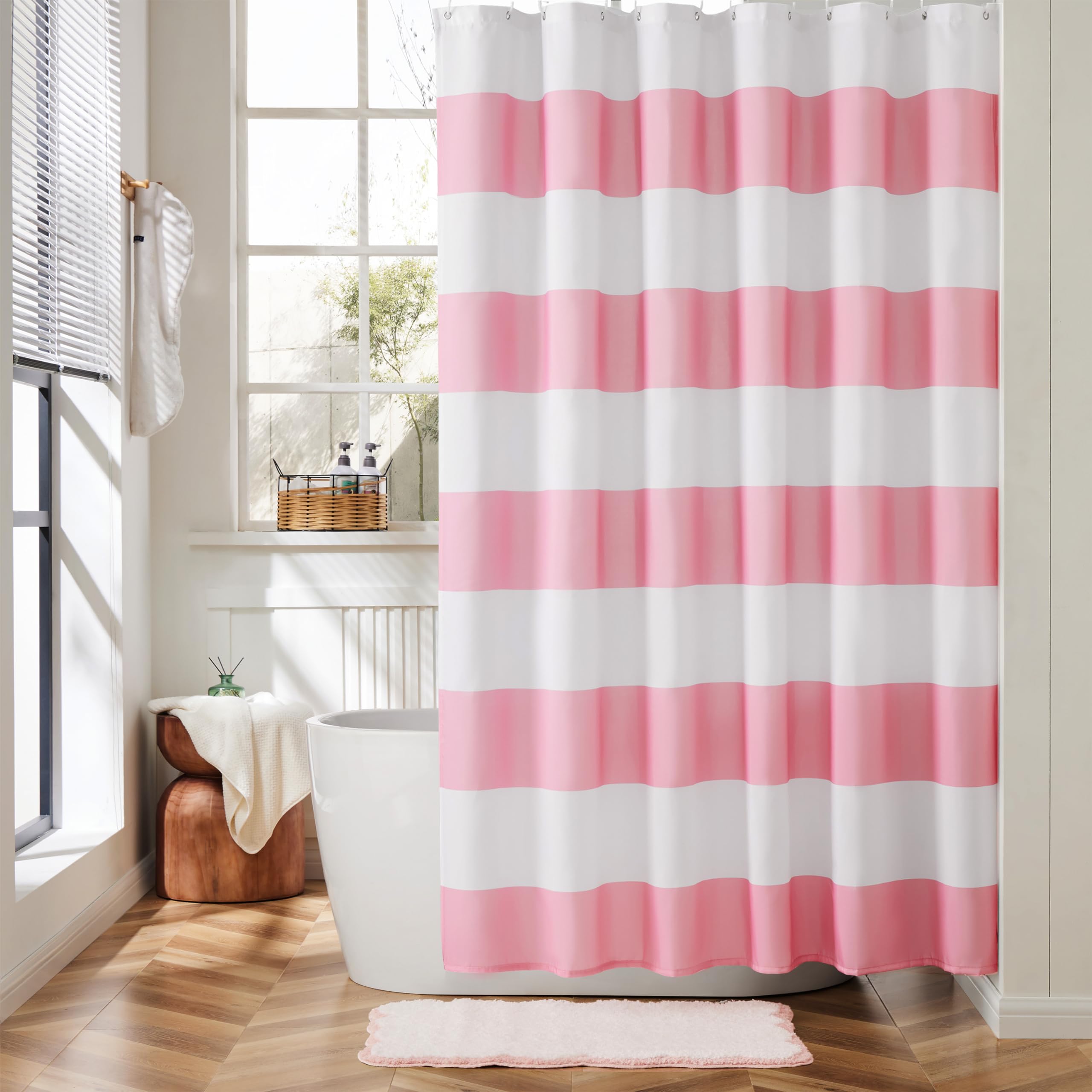 Rideau de douche rose et blanc vintage Ohocut pour une salle de bain de fille cosy