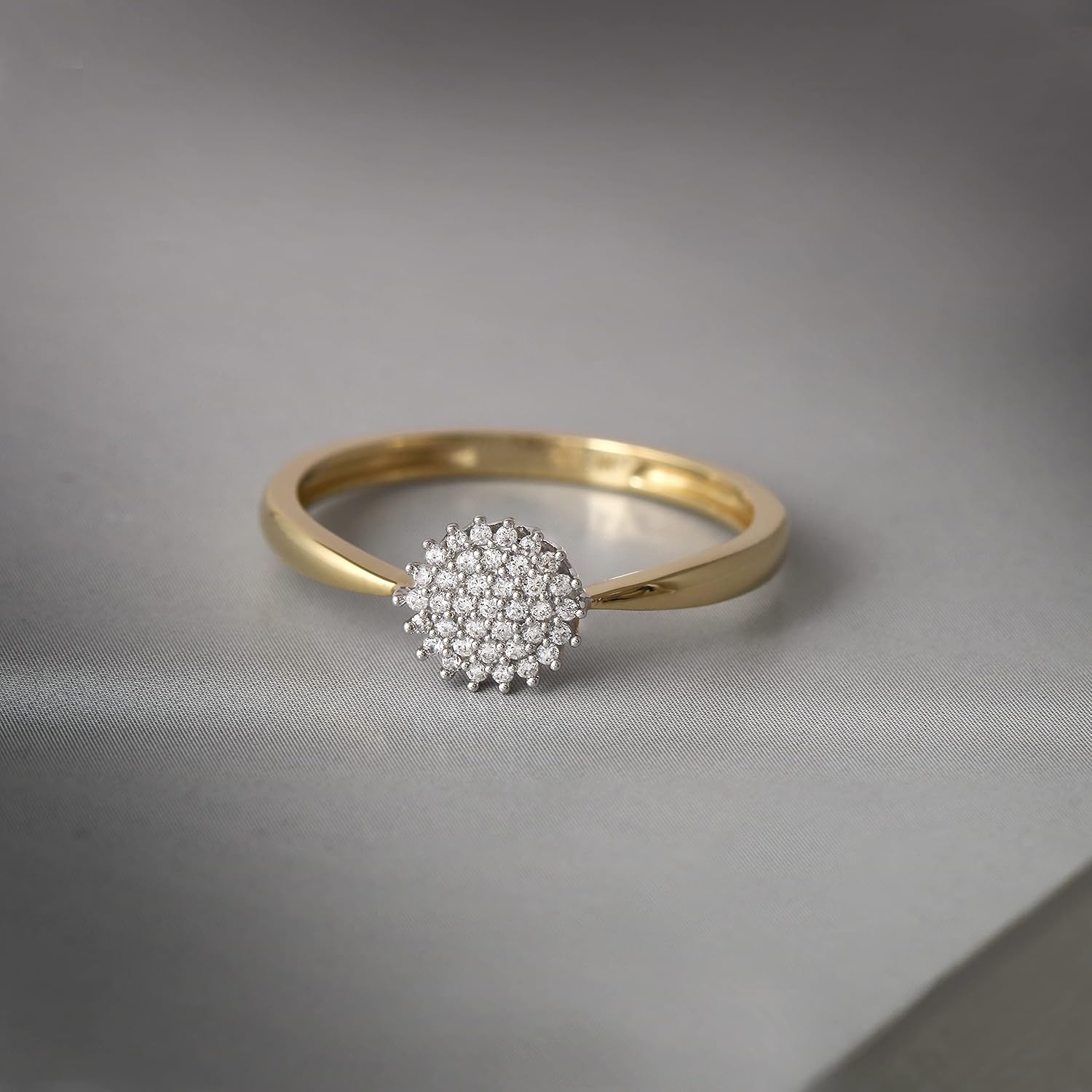 DZON 10k Gold 1/10CT TDW Round Diamond Cluster Promise Ring Love Gift for Women (I-J,I2)