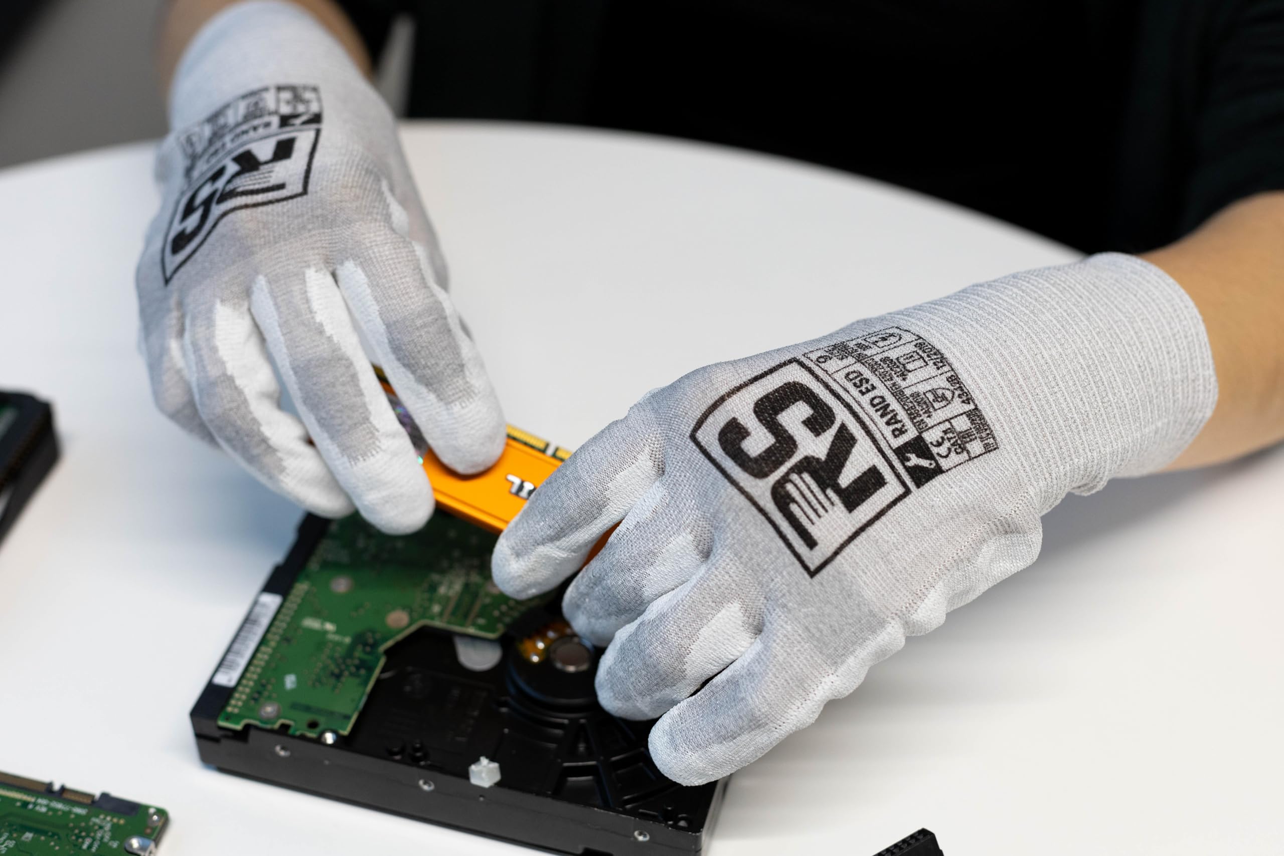 RS RAND ESD/Montage-Handschuhe Schnittschutz/Größe 06, 12 Paar/Weiß Grau/Montagehandschuhe/Electrostatic Schnittfeste Handschuhe Arbeitshandschuhe/Equipped with Carbon Fiber