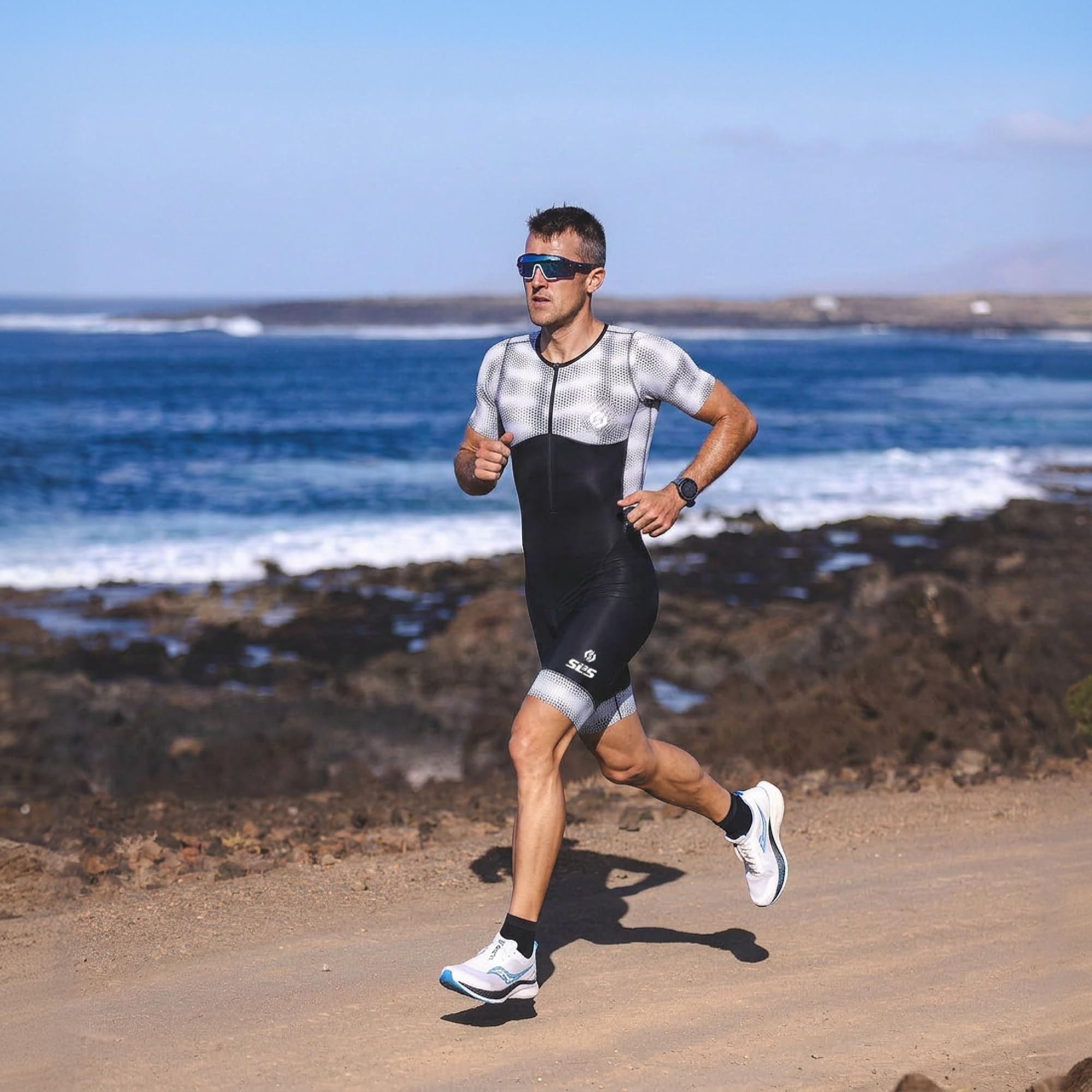 SLS3 Traje de Triatlón para Hombre - Tri Suit con Mangas Aerodinámicas para Hombre - Tejidos PRO FX para Triatlón Masculino (Midnight Blur, L)