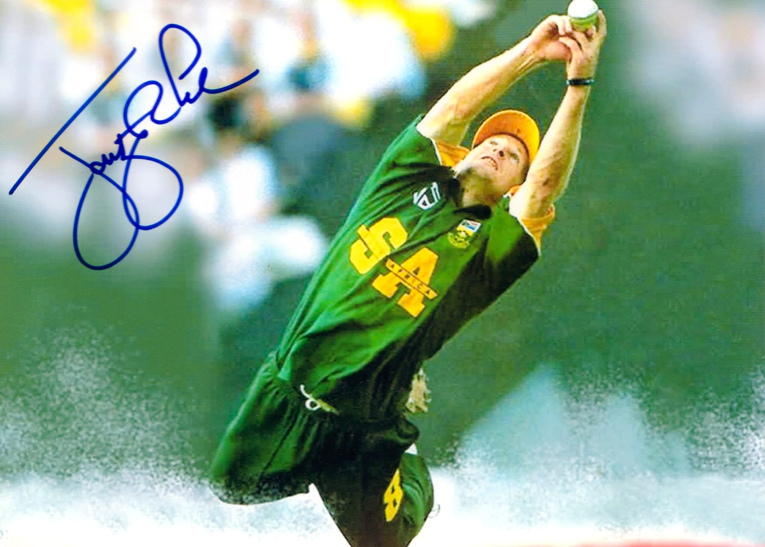 Hand Signed Autograph flying Photo of greatest fielder of all time of South Africa Jonty Rhodes