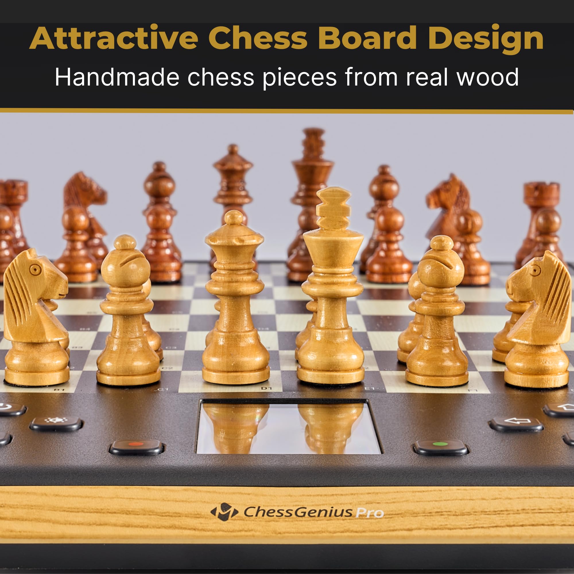 Computer per scacchi MILLENNIUM ChessGenius Pro Wood Edition - Elegante look in legno con pezzi in vero legno, facile da usare, ideale per i giocatori per hobby con funzioni di apprendimento AI