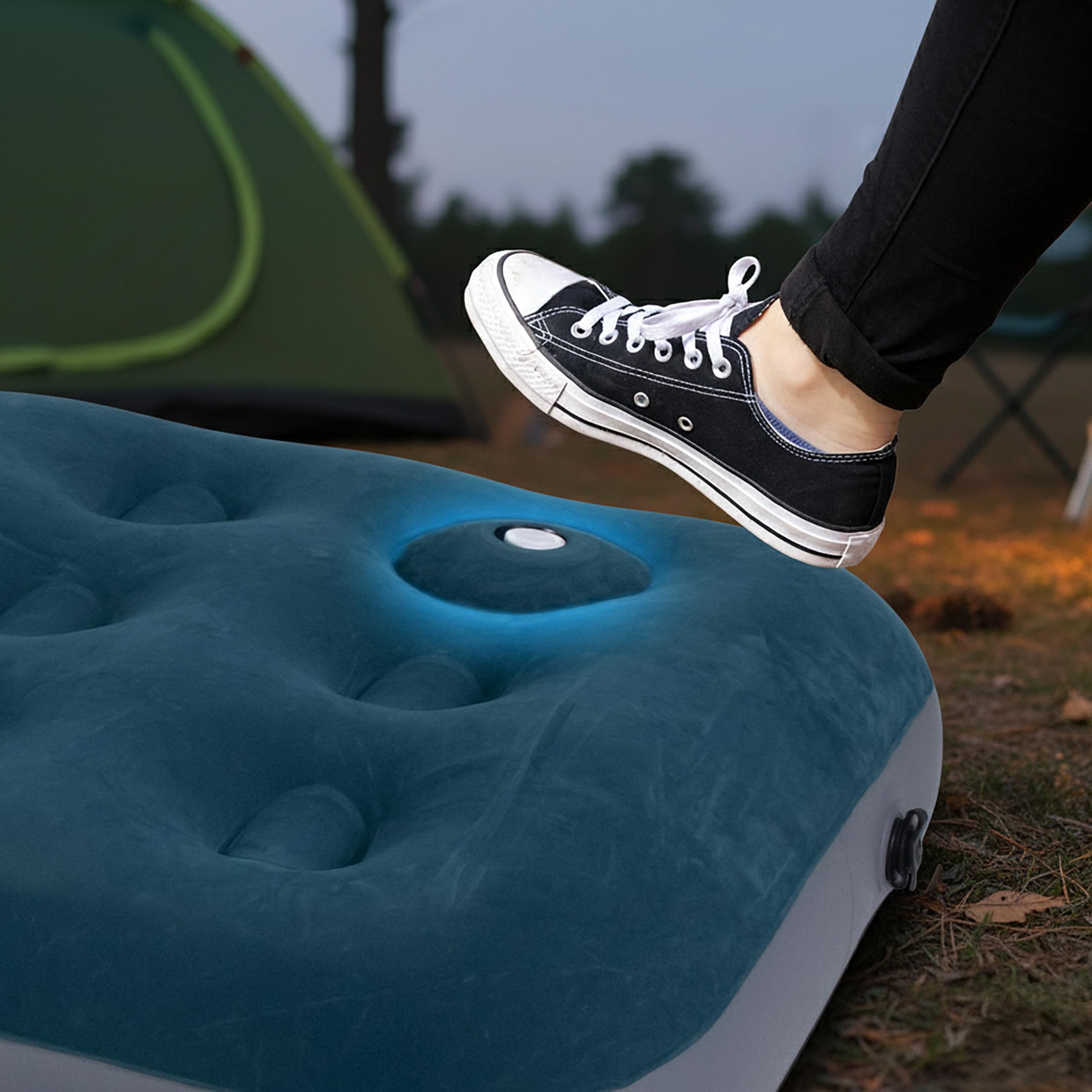 AVENLI Luchtmatras, luchtbed, camping met ingebouwde voetpomp voor 1