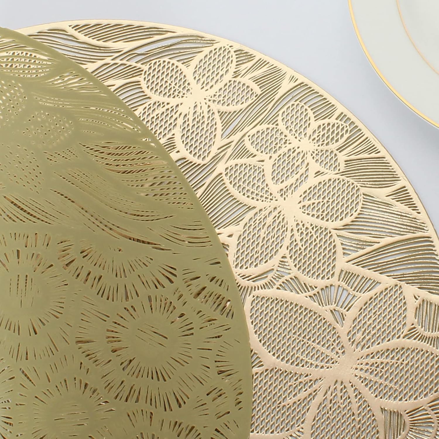 Evevda Gold Round Placemats for Dinner Table Set of 6 No-Slip Wipeable Flower Pattern Table Mats Metallic Plastic Vinyl Place Mats for Anniversary Daily Use Daily Use(Dia:15inch/38cm) : Home & Kitchen
