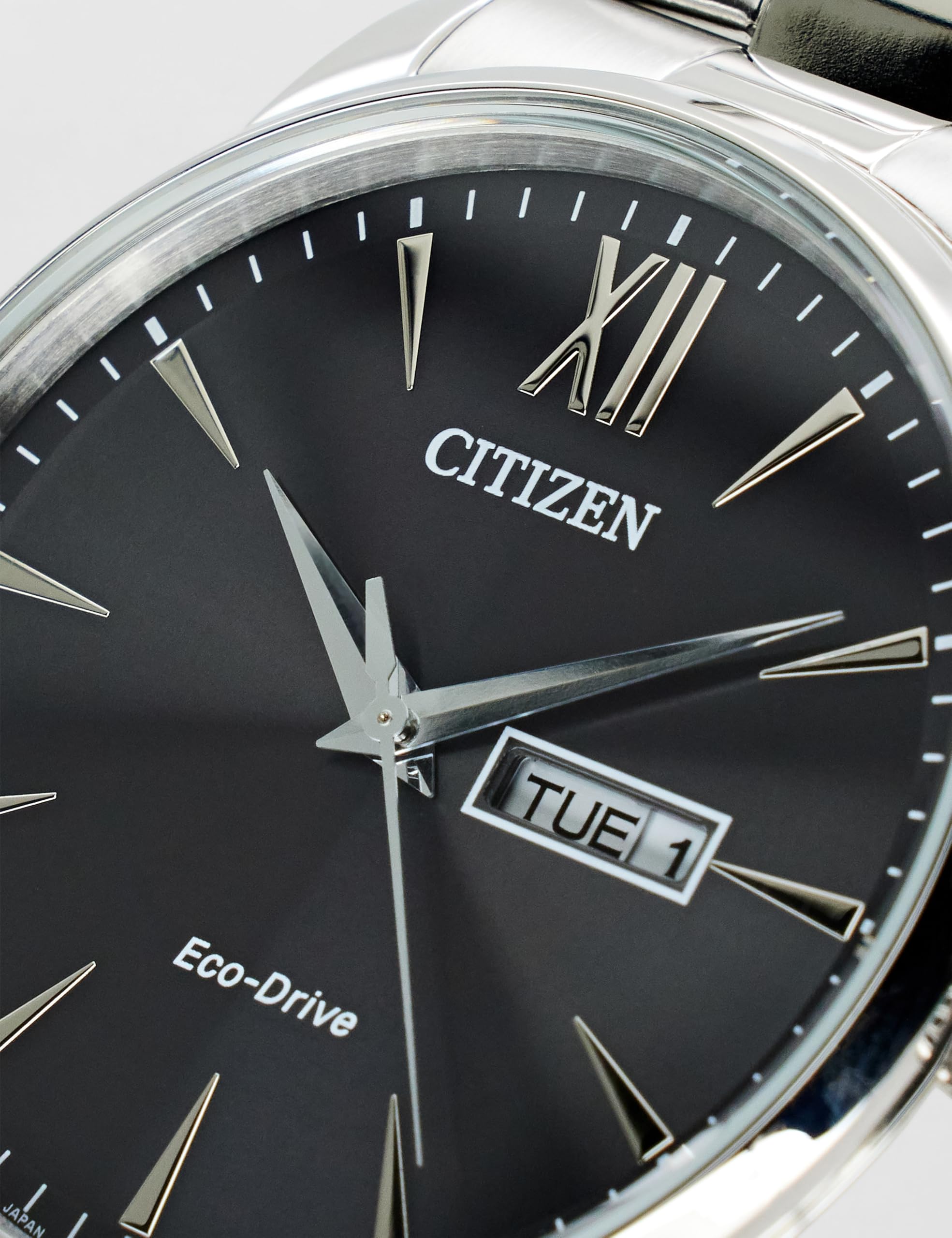 Citizen Orologio analogico da uomo Eco-Drive