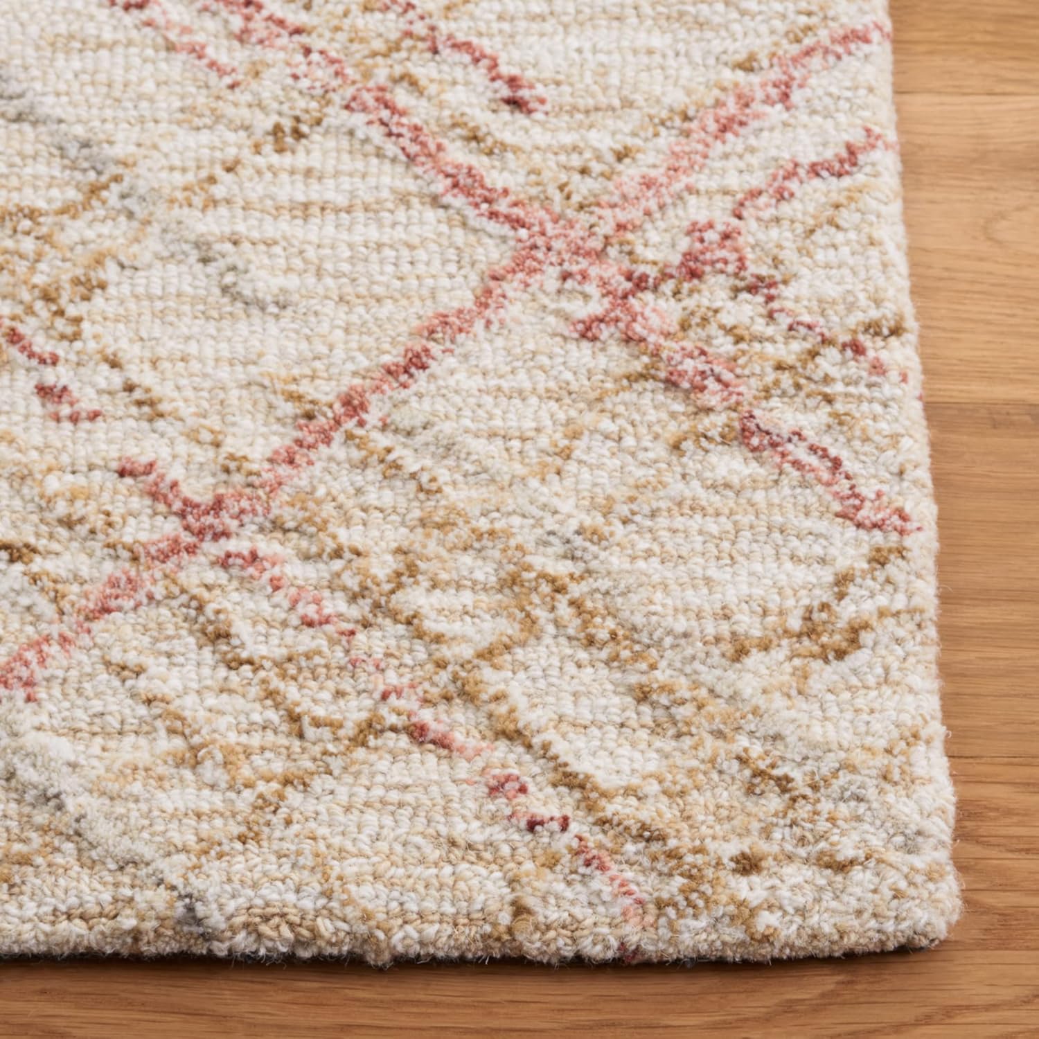 SAFAVIEH Micro-Loop Collection Accent Rug - 3' x 5', Ivory & Red, Handmade Wool, Ideal for High Traffic Areas in Entryway, Living Room, Bedroom (MLP479Q)