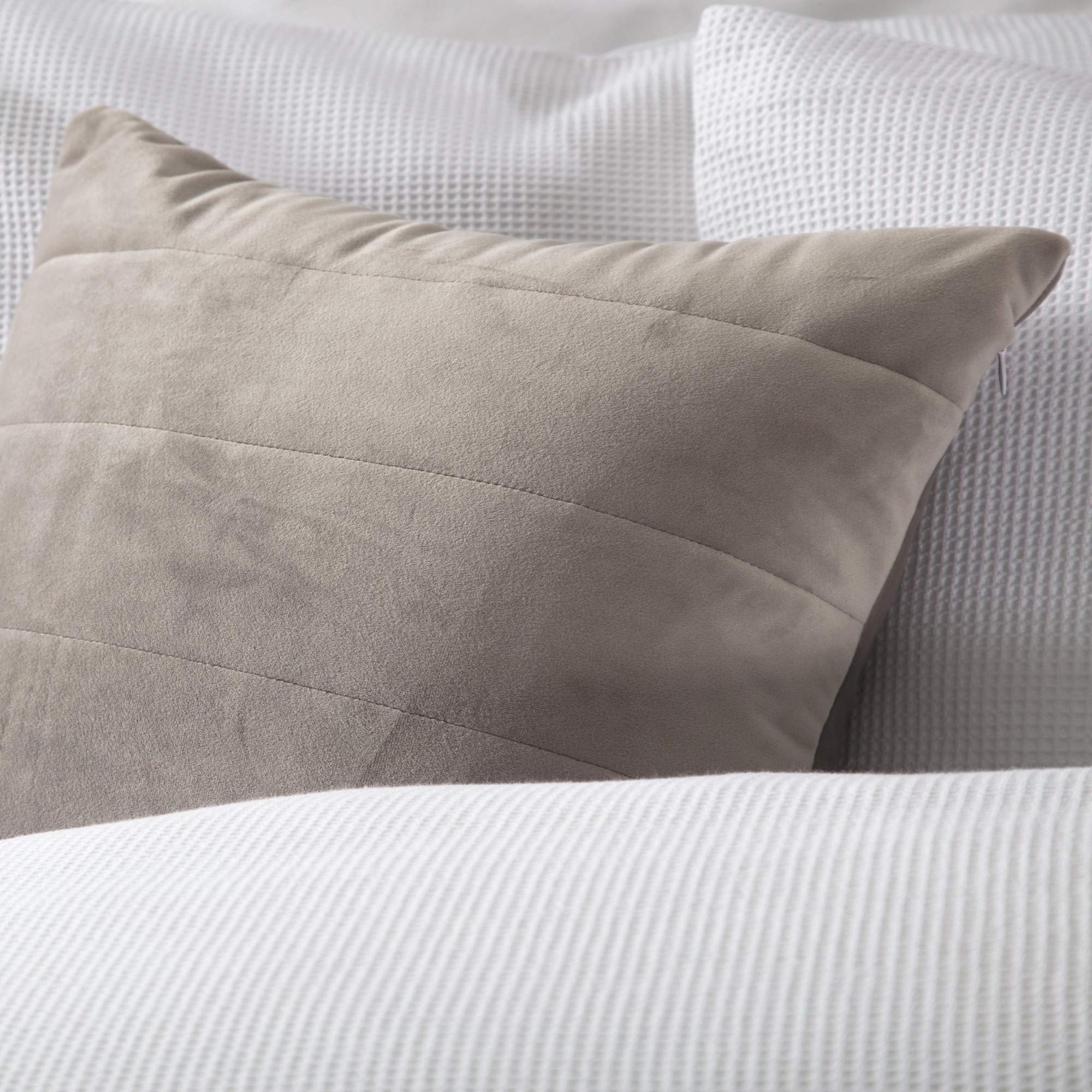 Belledorm Verona Filled Cushion (One Size) (Mink)