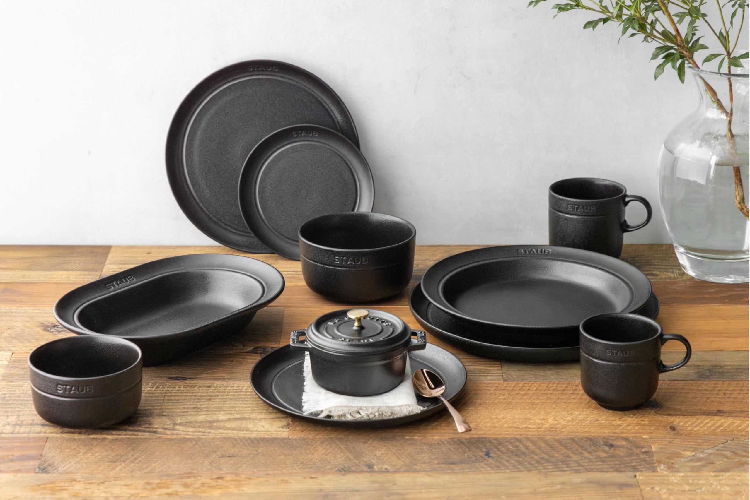 Amazon.co.jp: staub ストウブ 「 プレート 15cm マットブラック 」皿