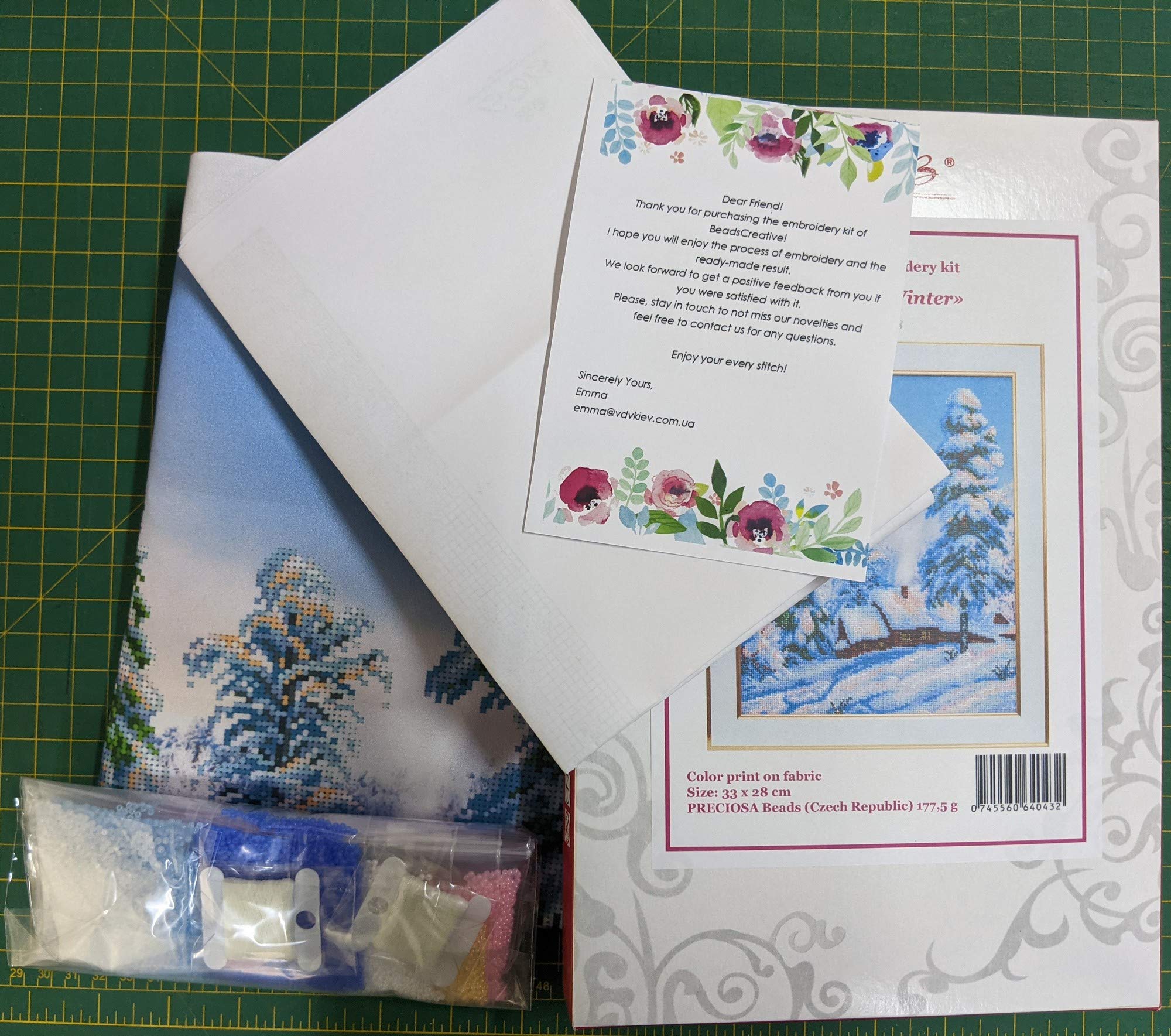 "Snowy Winter"; Kit ricamo perline; punto croce in rilievo; ricamo contemporaneo; 100% perline di vetro Preciosa; Needlepoint; Artigianato; Kit Arazzo; Arti degli aghi; Decorazione