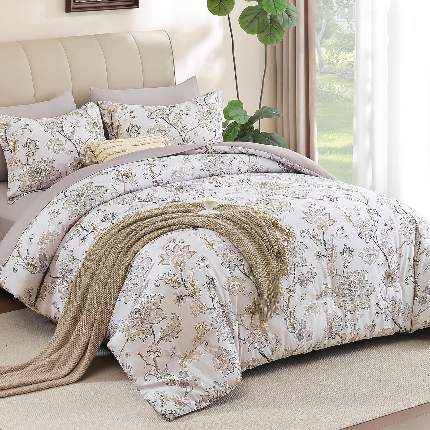 Luxudecor Floral Comforter Set King Size 7 Pieces Bed in a Bag, Beige Paisley Flower Bed Set, Soft Lightweight Comforter with Sheet Set 104"x90"