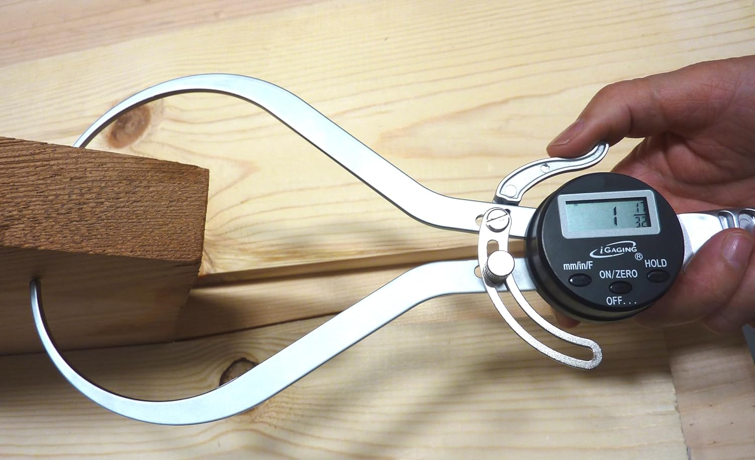 iGaging 8 in Digital Outside Caliper