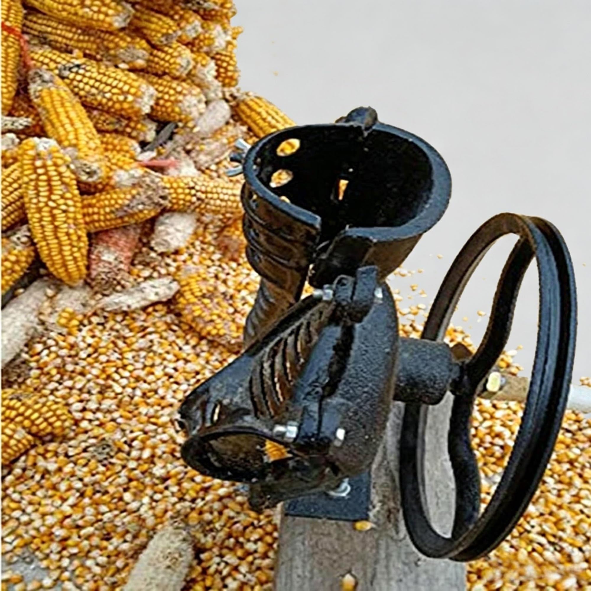 Sgranatrice manuale per mais Macchina a manovella Trebbiatrice per mais in ghisa resistente con manico in legno per aziende agricole famiglie(Hand-cranked version)