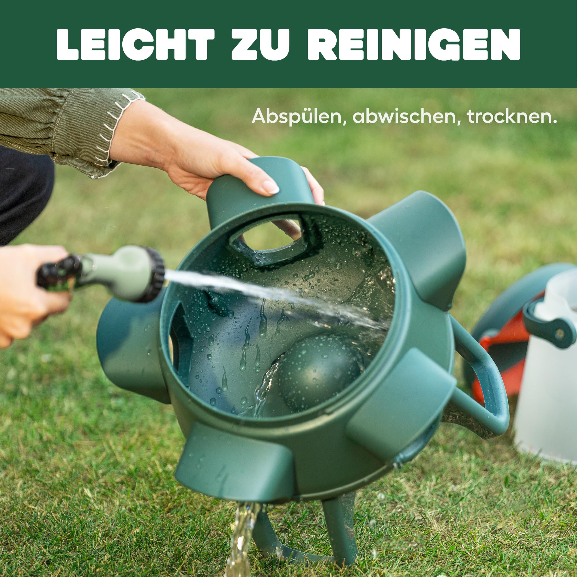 Omlet Futtersparender Hühnerfutterautomat für Hühnerstall | 5kg Anti-Verschüttung Geflügel Futterspender | 5 Futteröffnungen | Füttert 6 Hühner 7 Tage | Aufhängbar & Freistehend | Wetterfes
