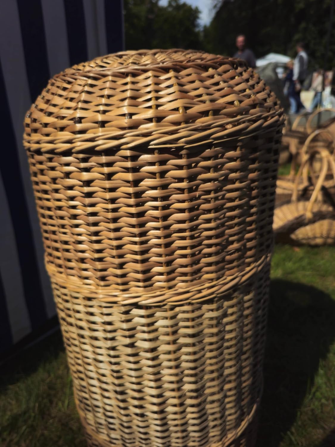 Handwoven Wicker Gas Cylinder Cover – Rustic Willow Propane Tank Cover for Outdoor Decor, Patio and Garden Use