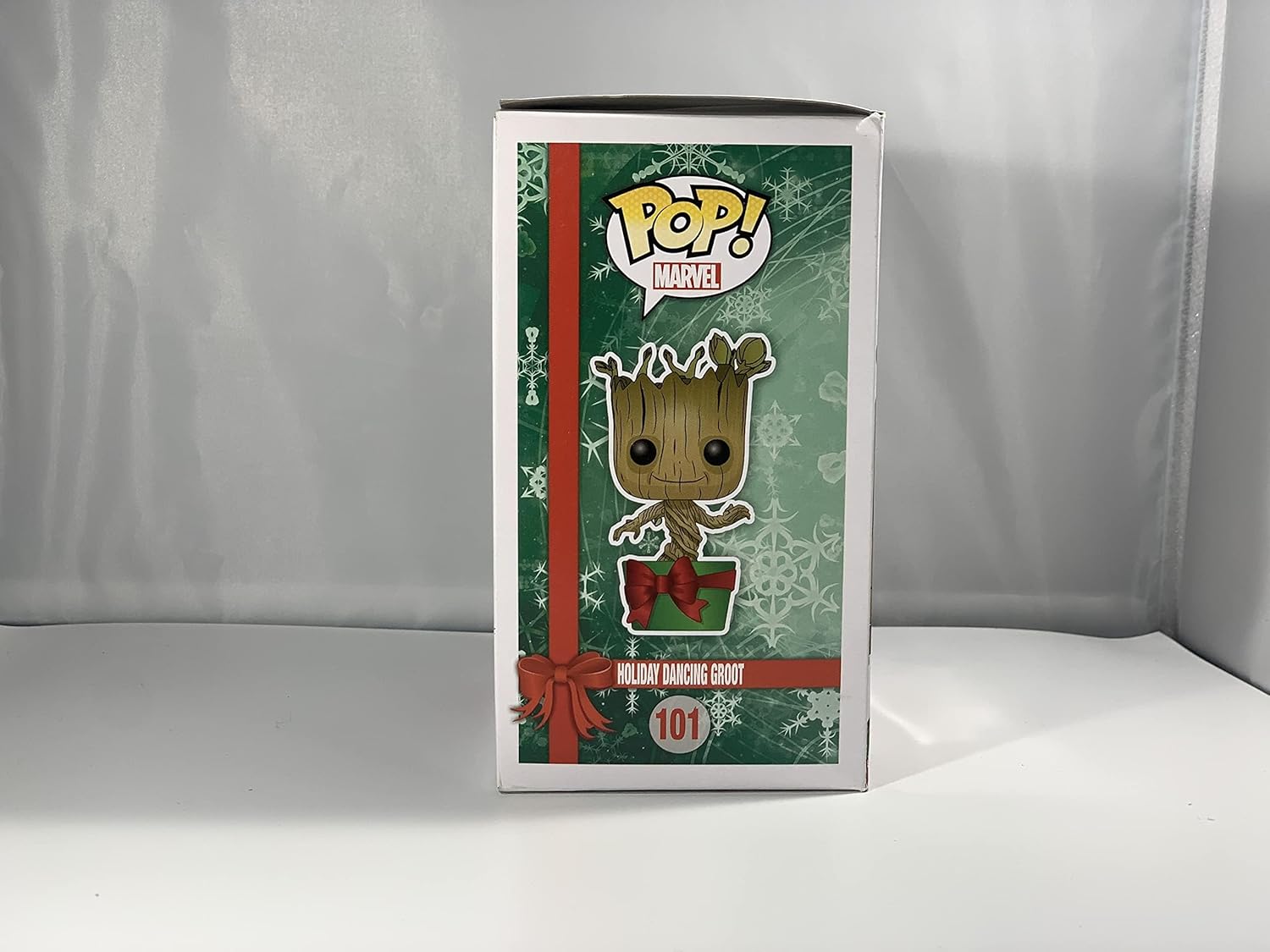 Funko - Figurine Guardians of The Galaxy - Holiday Dancing groot Snowy Metallic Pop 10cm - 0849803072568
