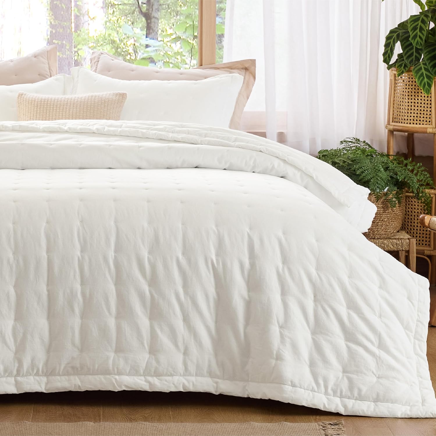 Bedsure Linen Quilt Queen Size, Cotton Linen Blend Quilt Set with Natural Wrinkles - 3-Piece All Seasons Bedding Set - White (90x96)