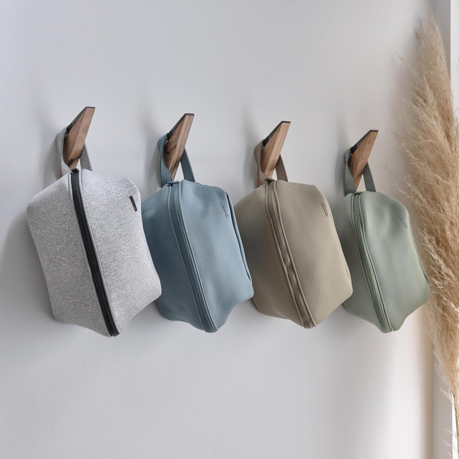 LINE+ARC Machine-Washable Neoprene Toiletry Bag (Sage) Modern Green Dopp Kit Soft Insulation for Cosmetics Makeup Travel Skincare Shaving Large Case Men Women Overnight Easy-to-Clean - Image 4