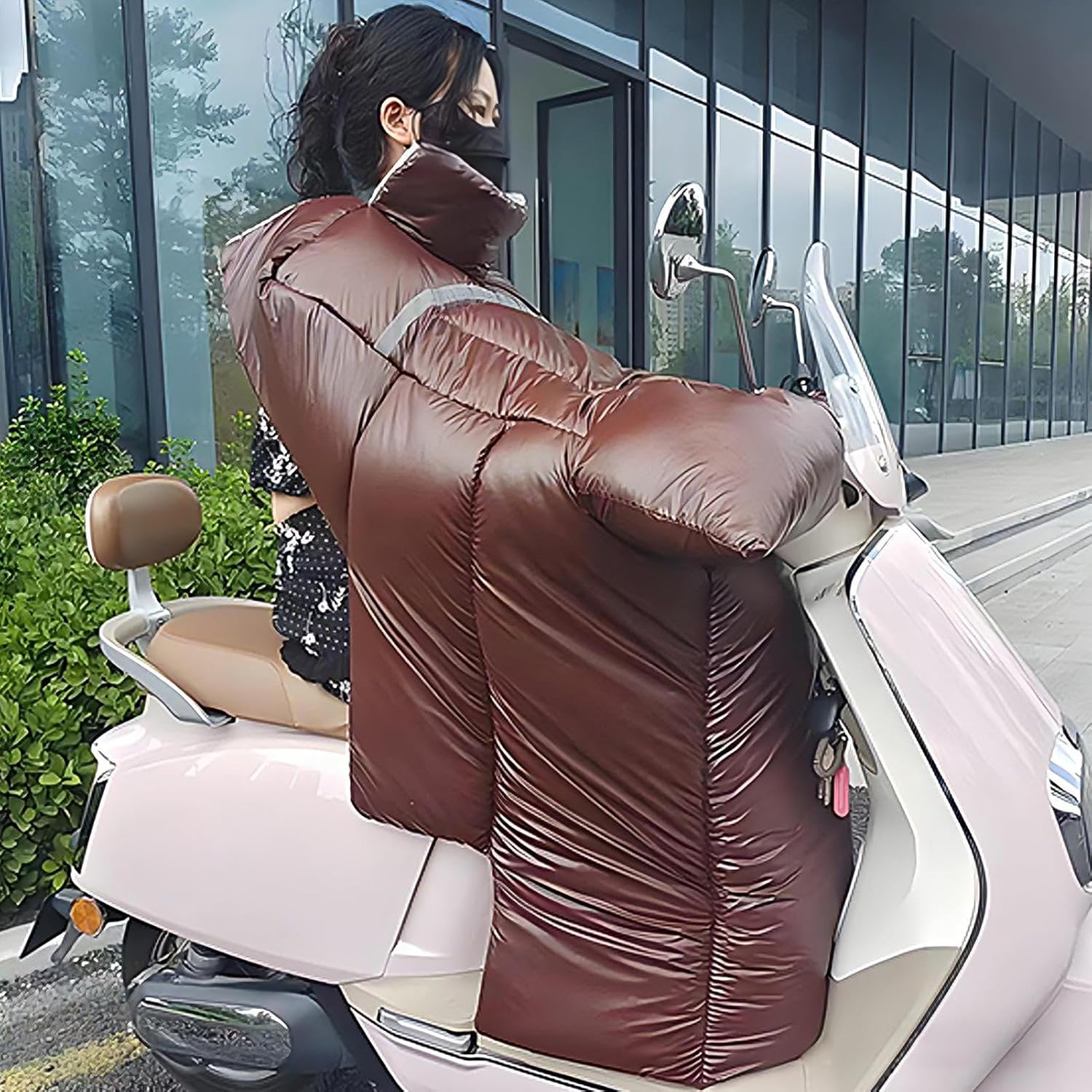 Thermal Scooter Shield, Windproof Riding Protector, Commute Gear for Winter Travel, Adorable Oxford Fabric, All-Weather