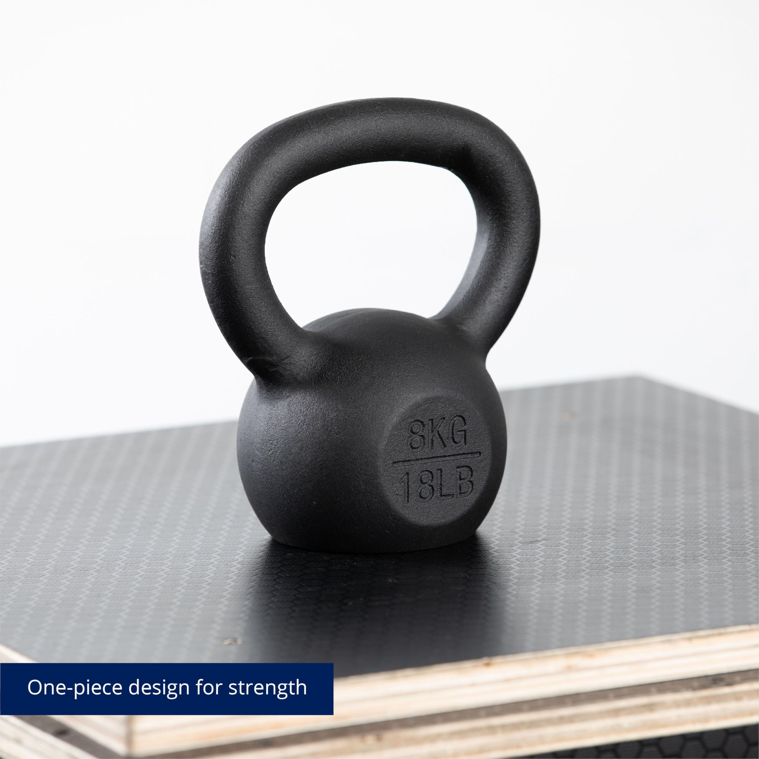 Amazon | Titan Fitness 8 KG 鋳鉄ケトルベル、シングルピース