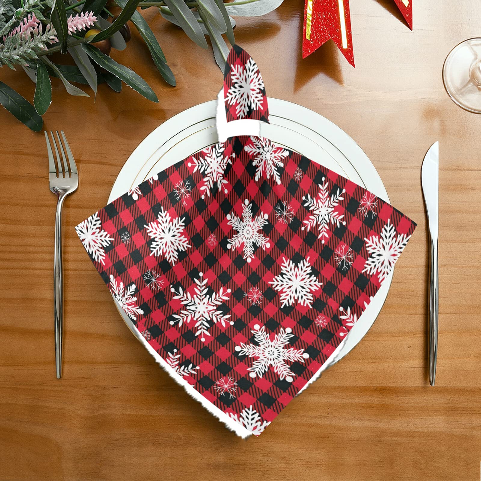 AUUXVA Christmas Buffalo Plaid Cloth Napkins Set of 4, Xmas Winter Snowflake Dinner Napkins Washable Kitchen Table Napkins for Family Dinner Weddings Party Restaurant 20 x 20 in