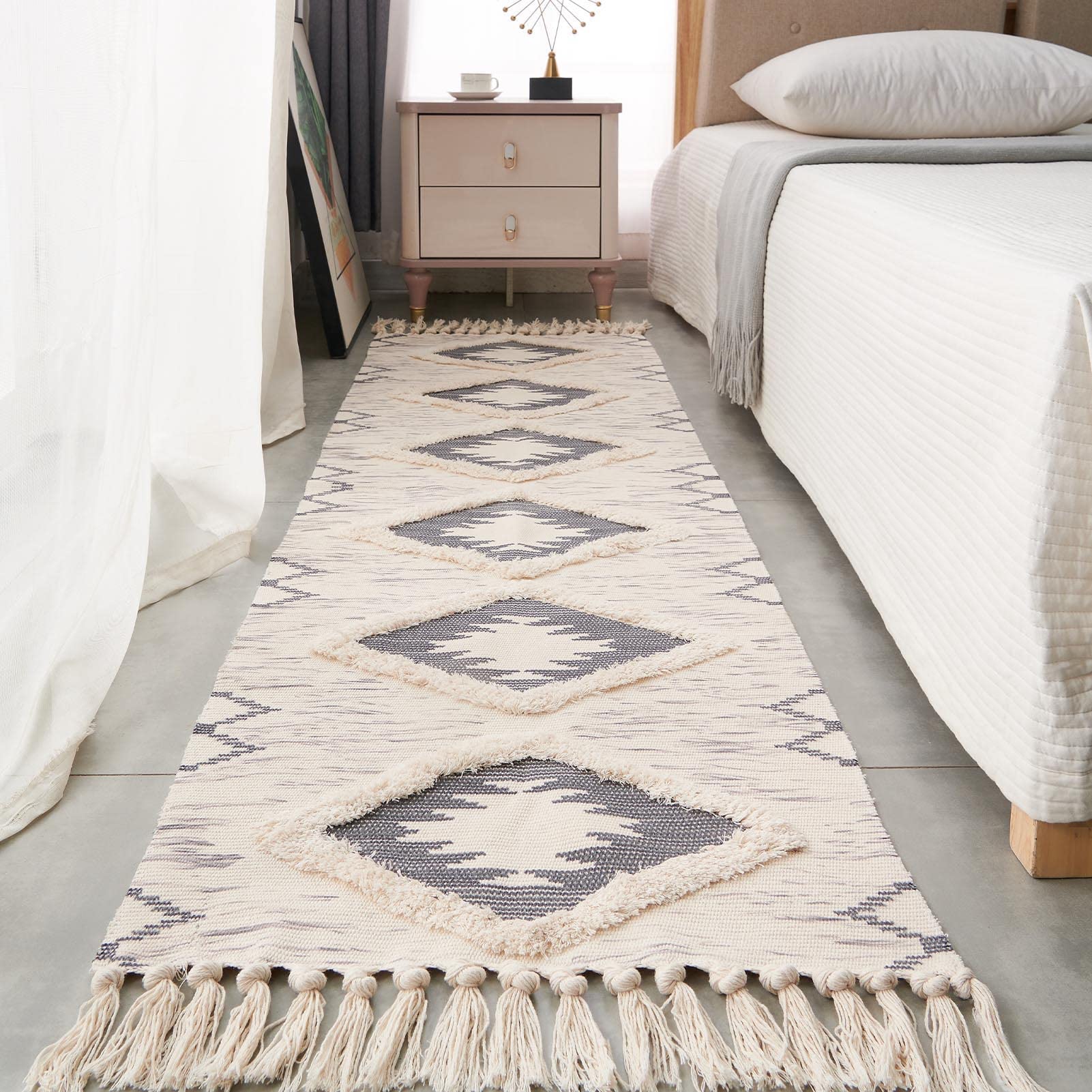 Boho Runner Rug 2'x6', Hallway Runner Rug Washable Rug Farmhouse Rug Floor Carpet Runner Kitchen Runner Rug with Tassels, Gray Tufted Cotton Woven Entryway Runner Rug