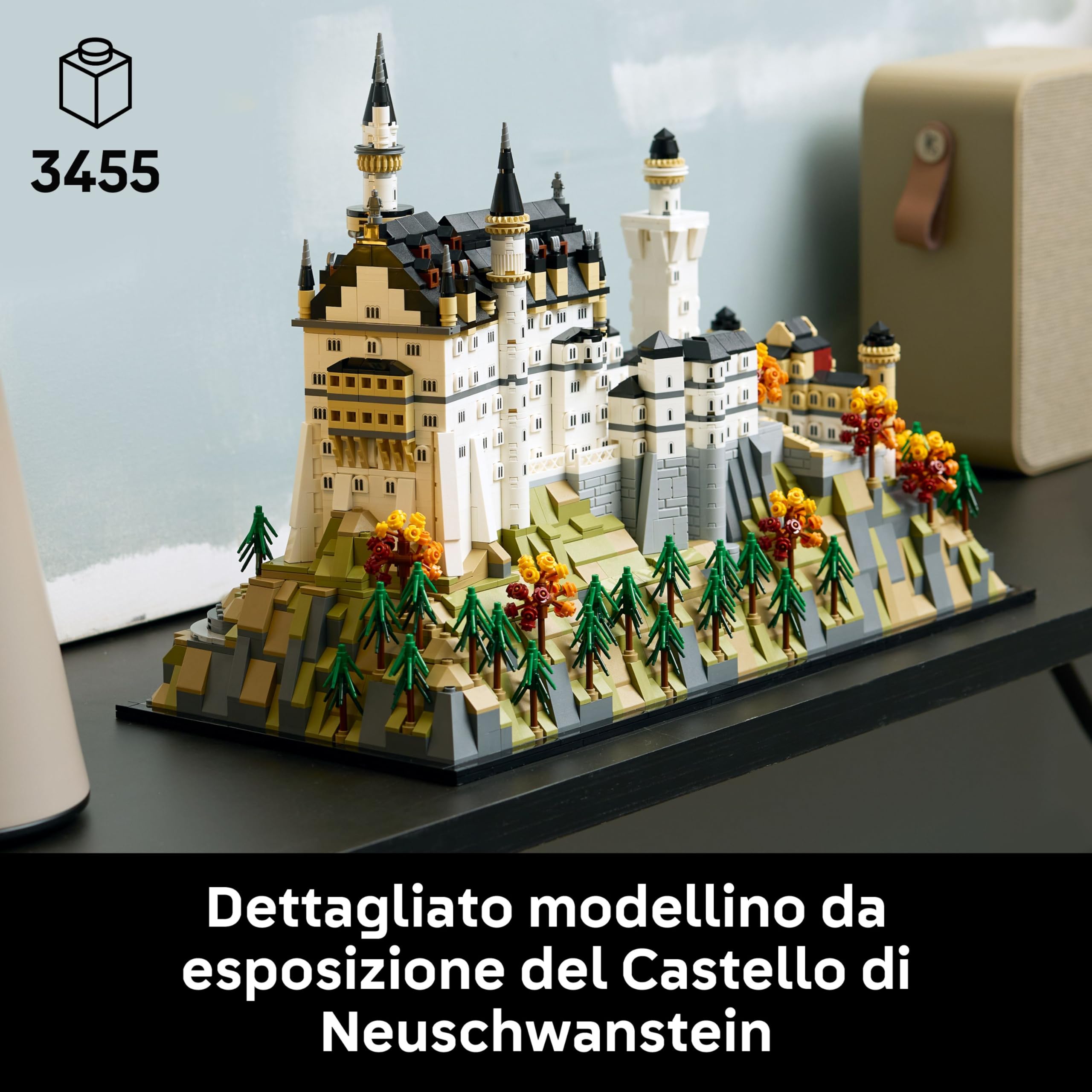 LEGO Architecture Castello di Neuschwanstein - Kit di Modellismo da Esposizione per Adulti - con Torri, Cortile e Interni Ricchi di Dettagli - Regalo Storico per Fan dei Monumenti - 21063