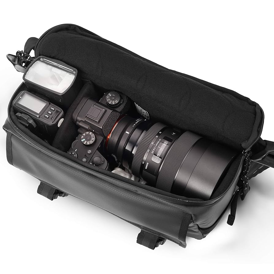 Chrome Industries Niko Camera Sling Bag 2.0 Black : Amazon