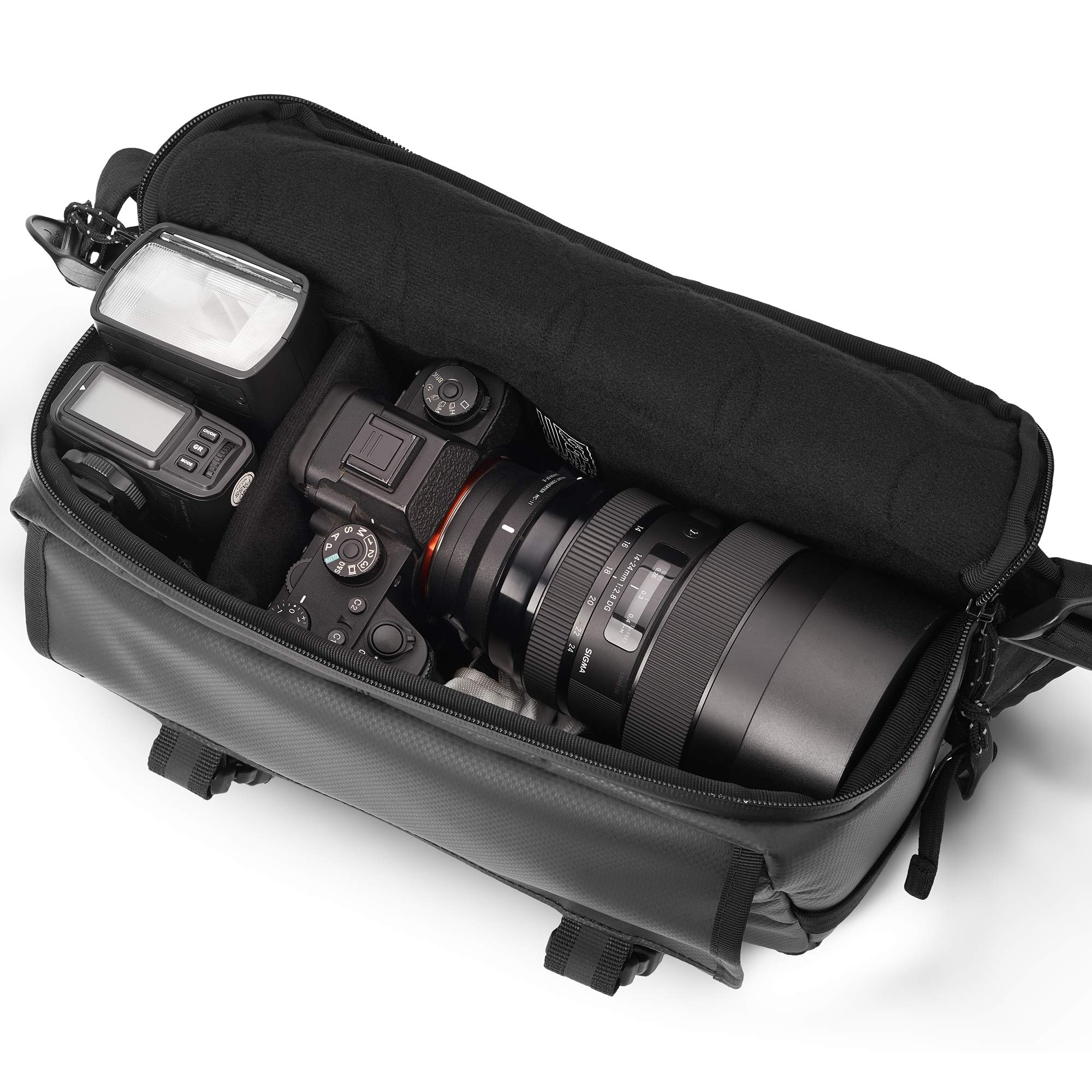 Chrome Industries Niko Camera Sling Bag 2.0 Black : Amazon.sg