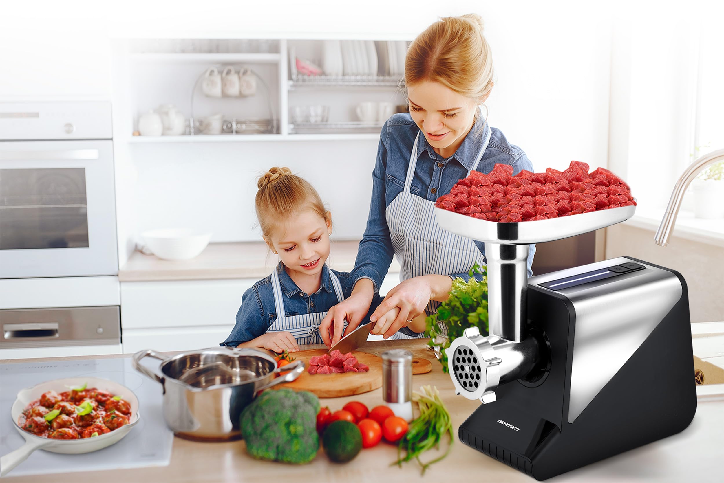 Berdsen Hachoir à viande électrique avec accessoires pour saucisse - Disques perforés - 800/2000 W - Noir et argenté