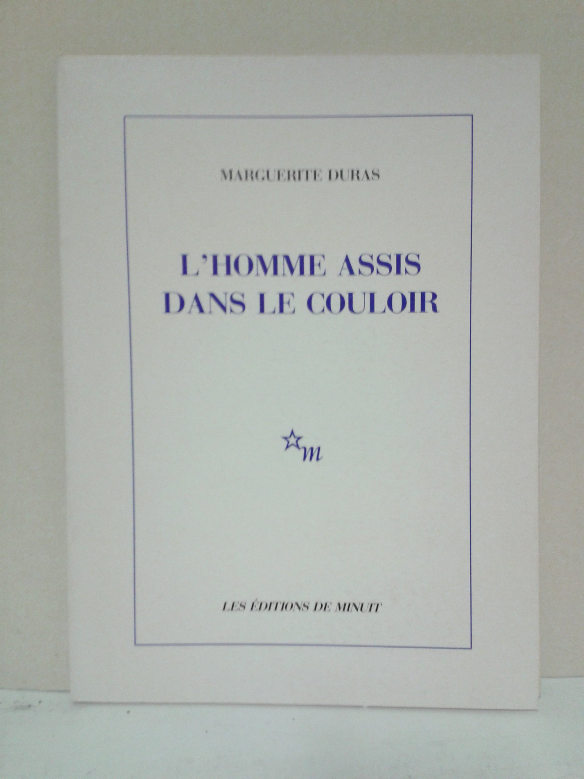 L'Homme Assis Dans Le Couloir (Minuit)