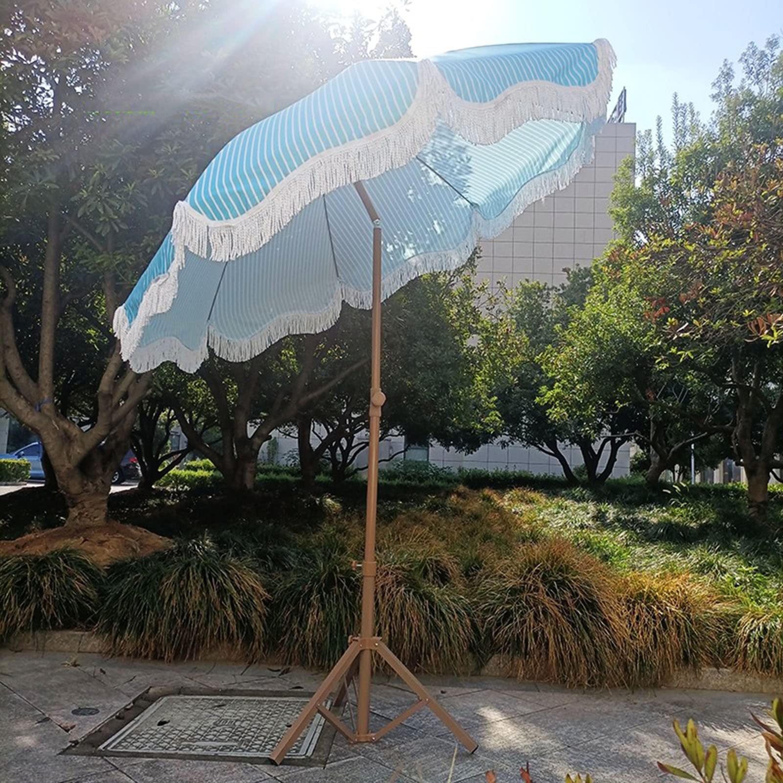 Zewnętrzny parasol plażowy chroniący przed promieniowaniem UV, duży, 2 m, niebieskie paski, regulowany kąt 8 ząbków, lekka koronka z frędzlami, z torbą do przenoszenia, klosz balkonowy