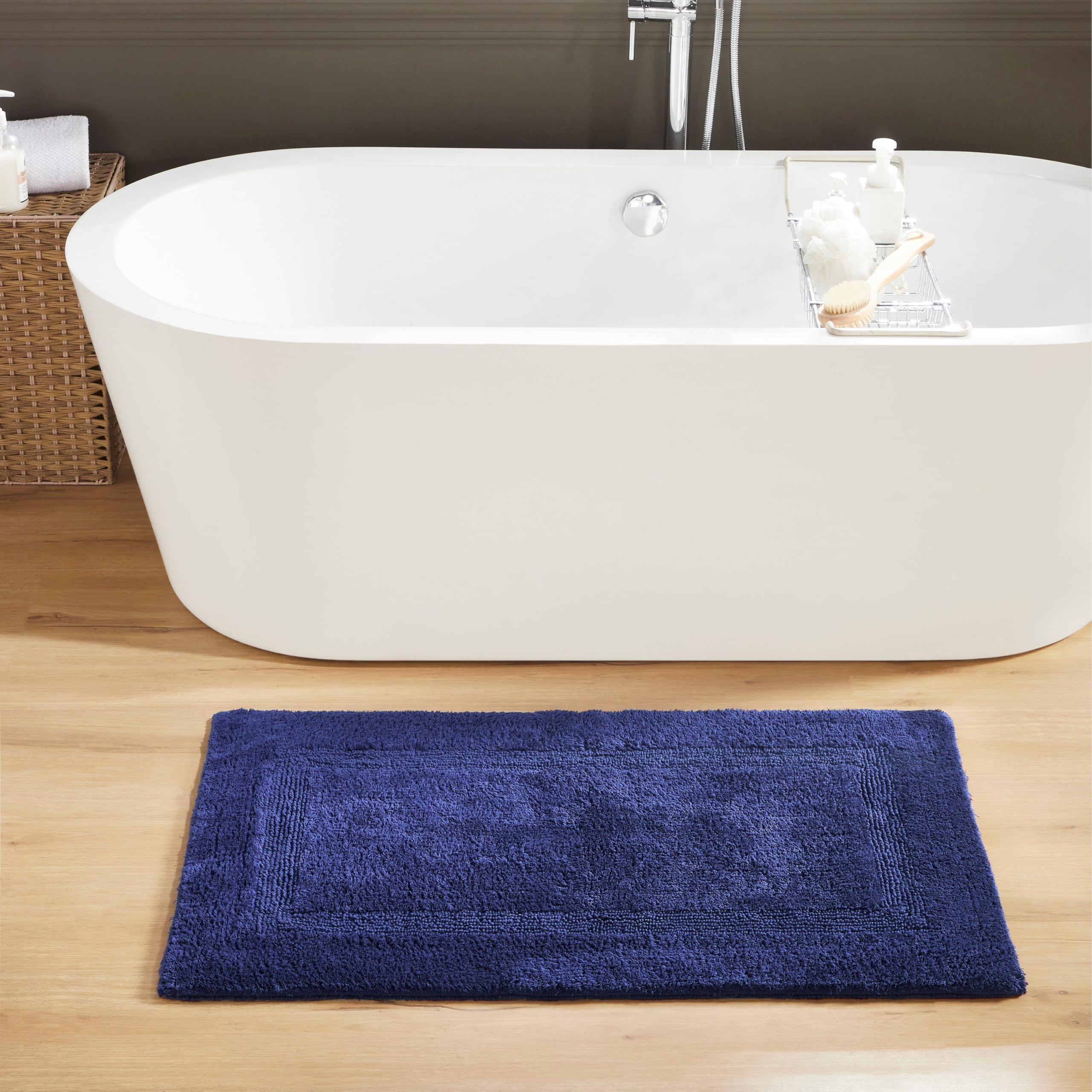 Better Trends Tappeto da bagno di lusso, 61 x 101,6 cm, 100% cotone, extra morbido, super assorbente e reversibile, lavabile in lavatrice, per bagno, doccia, vasca, lavanderia, blu navy