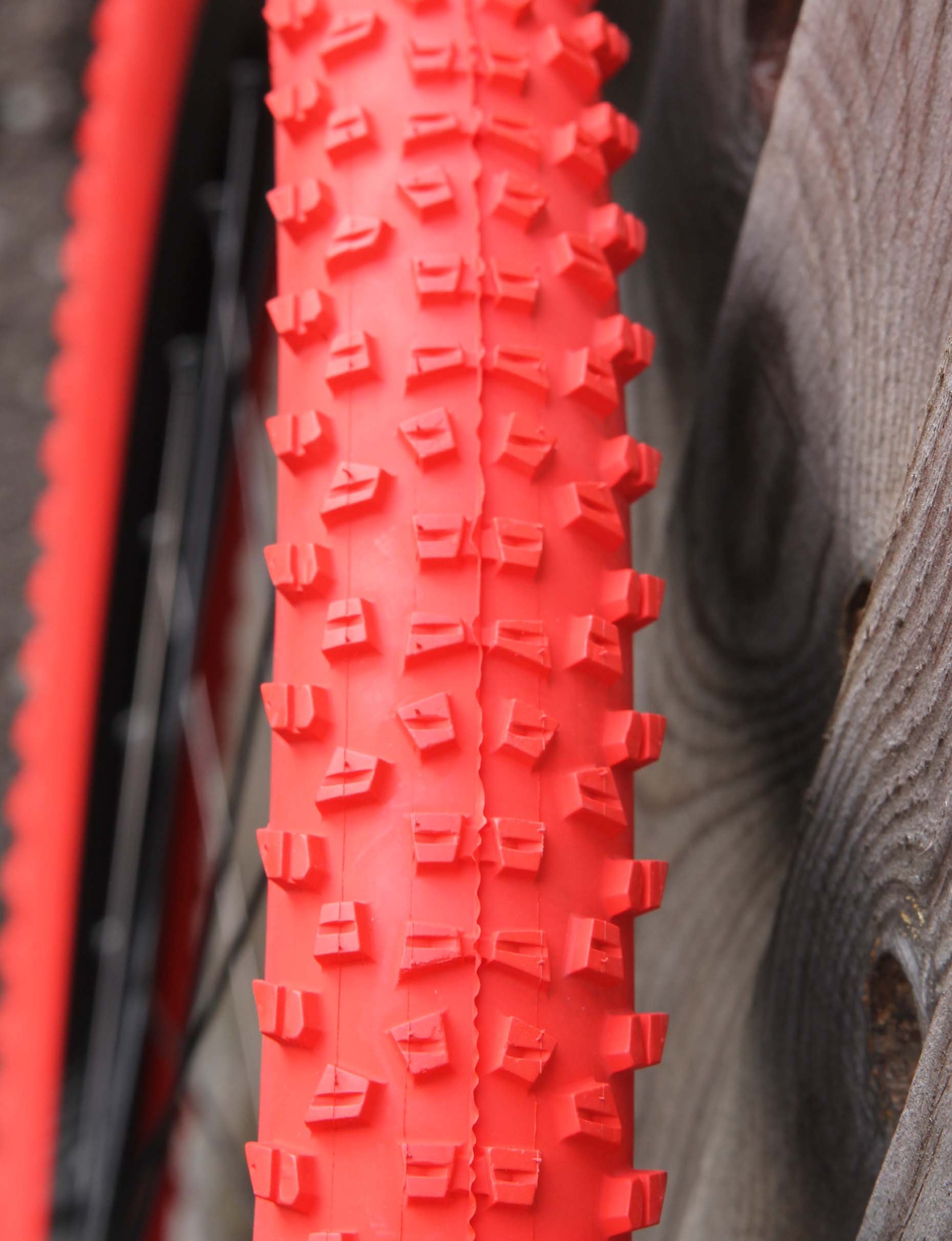 red mountain bike tyres
