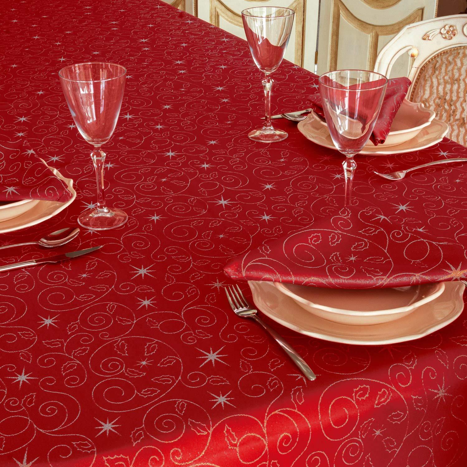 BGEUROPE Mantel antimanchas - Ref. Estrellas de Navidad - Rojo y plateado (150cm x 200cm)