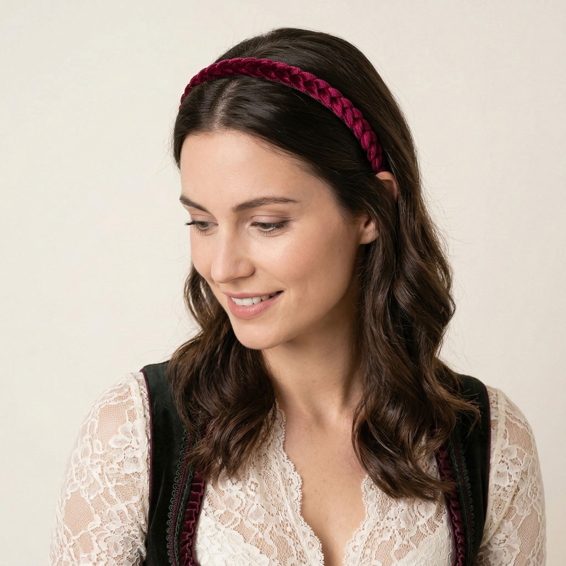 Alpenflüstern Trachten-Haarreif Samt Flechtoptik schmal - Damen Haarschmuck rutschfest, Haarband geflochten fürs Dirndl (dunkelrot-bordeaux) ADV160