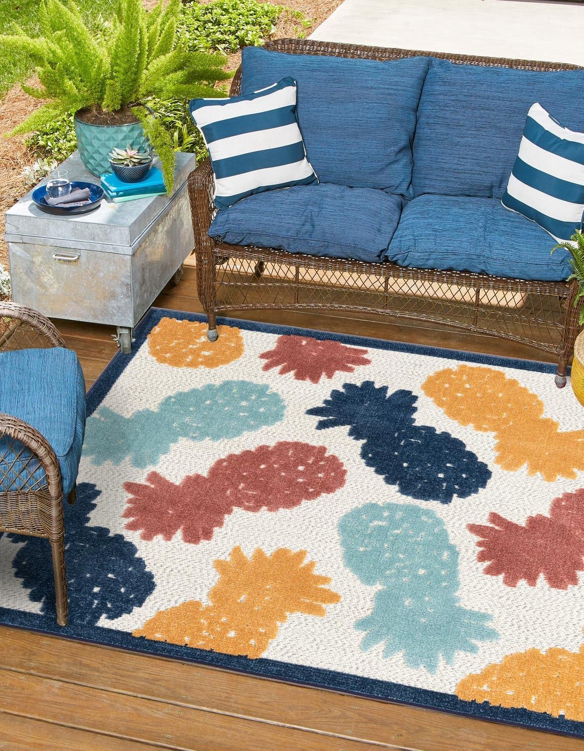 Unique Loom Belize Outdoor Collection Area Rug - Turneffe (5' 3" Square, White/ Rust Red)
