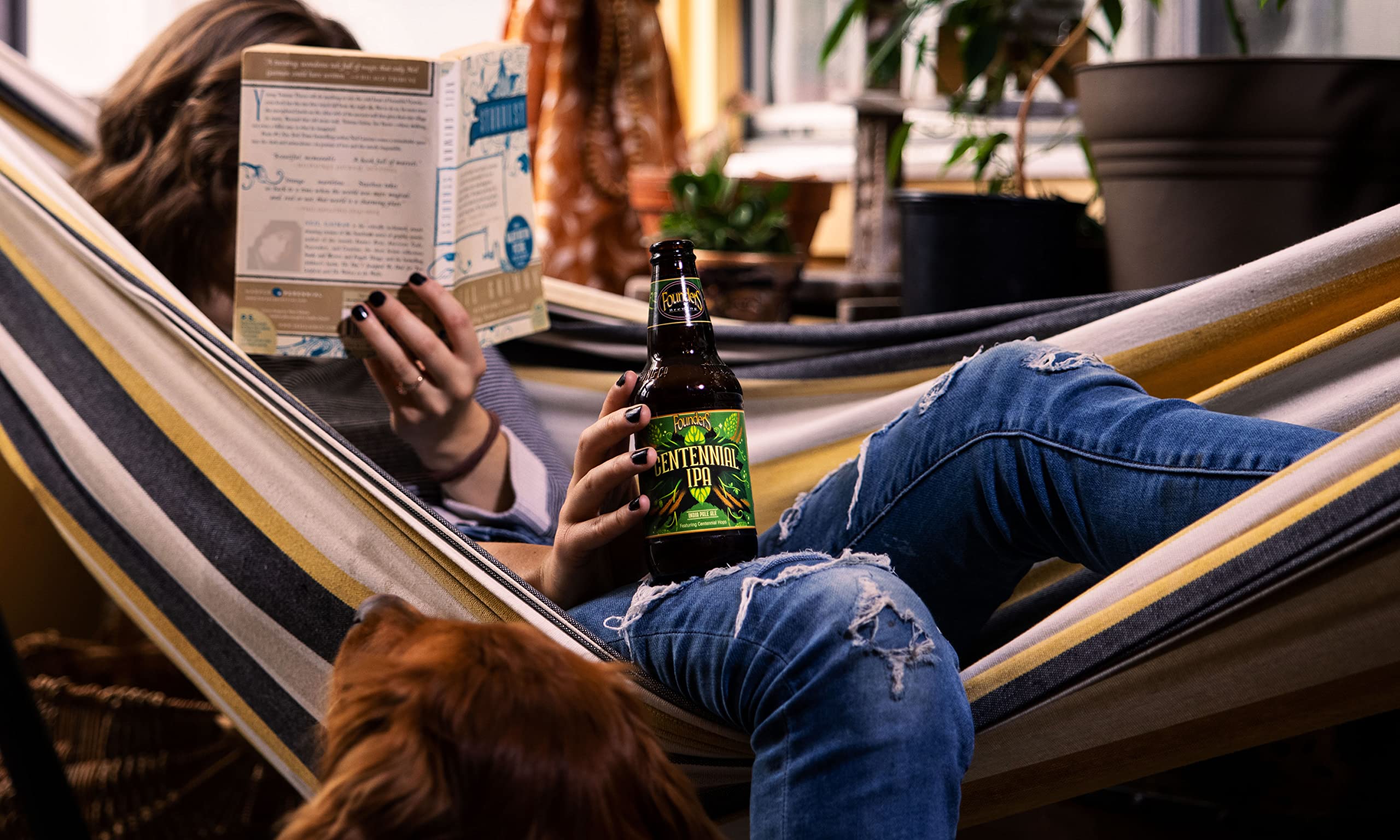Founders Centennial IPA, Pack 24 Botellas x 33cl, Cerveza Dorada, Aroma Intenso a Limón Con Notable y Persistente Amargor, 7.2% Volumen de Alcohol
