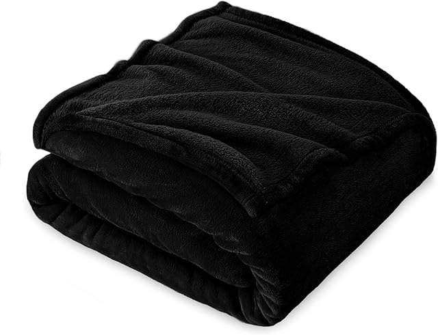 Puszysty koc XXL, 160 x 210 cm, koc polarowy na sofę, kanapę, niezwykle miękki koc polarowy jako narzuta na sofę, koc do mieszkania, czarny