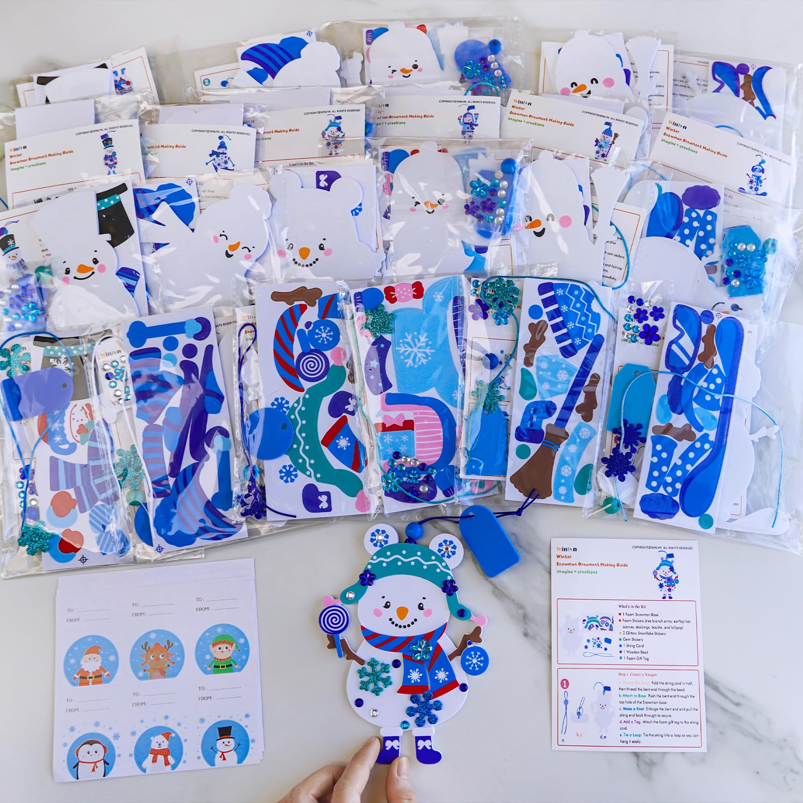 Winlyn 24 set di kit di artigianato natalizio artigianato invernale fai da te vacanze pupazzo di neve ornamenti decorazioni pupazzo di neve adesivi in schiuma festivi arti e mestieri di Natale per