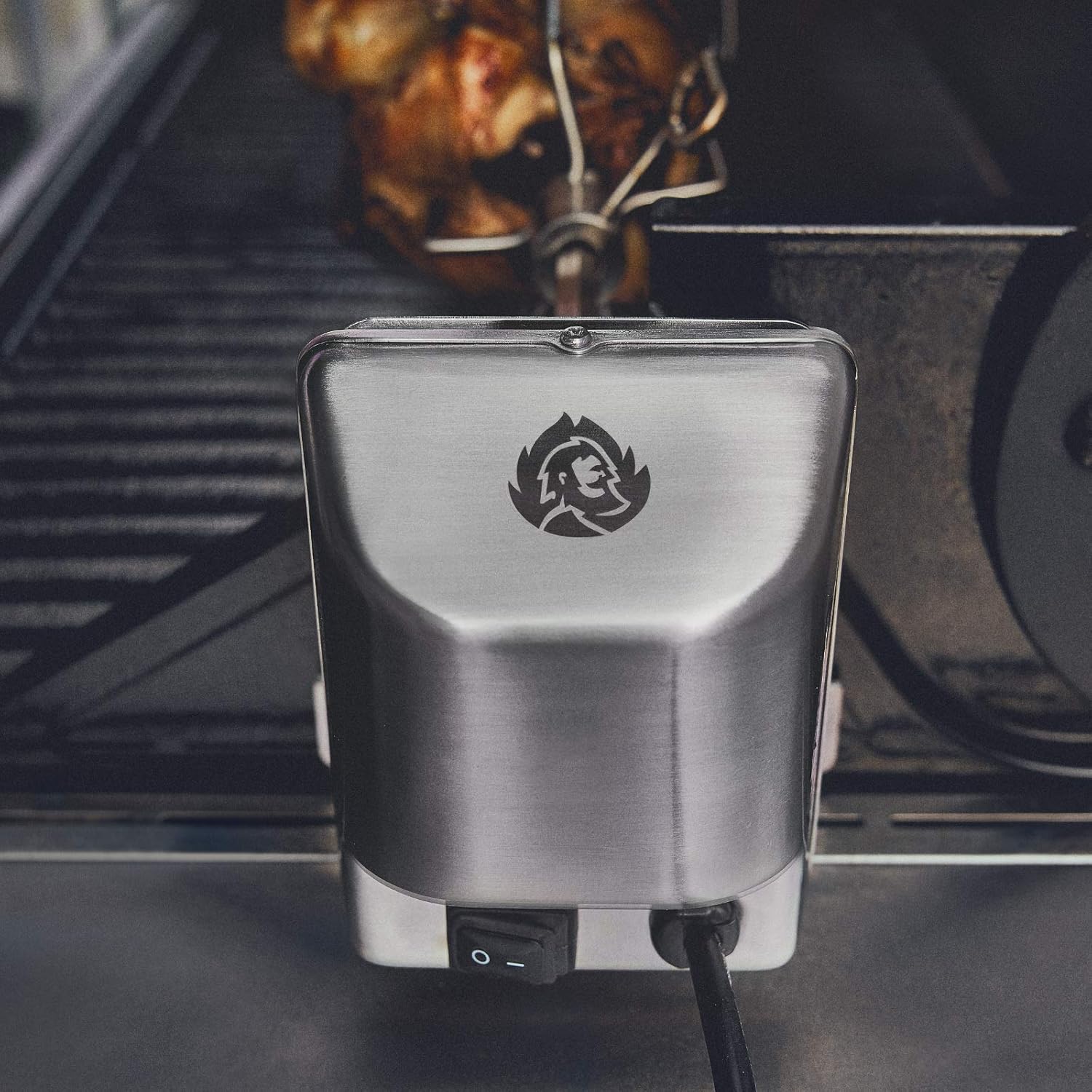 BURNHARD Girarrosto per Barbecue Universale, spiedo Girevole Elettrico in Acciaio Inox, Set di spiedo per griglia, Max. 90 cm BURNHARD Girarrosto per Barbecue Universale, spiedo Girevole Elettrico in Acciaio Inox, Set di spiedo per griglia, Max. 90 cm