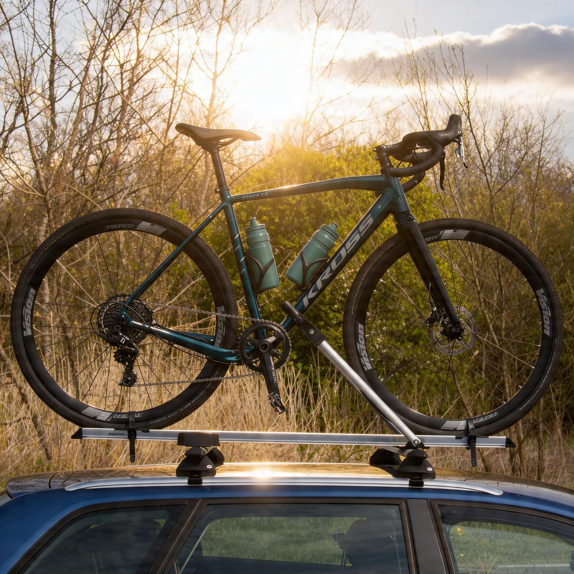 RIDIGO Fahrradhalter für Dachträger, Fahrradträger aus Aluminium, Ultraleicht 3,1 kg, für Rahmen bis 80 mm, Tragfähigkeit bis 17 kg, mit Diebstahlsicherung