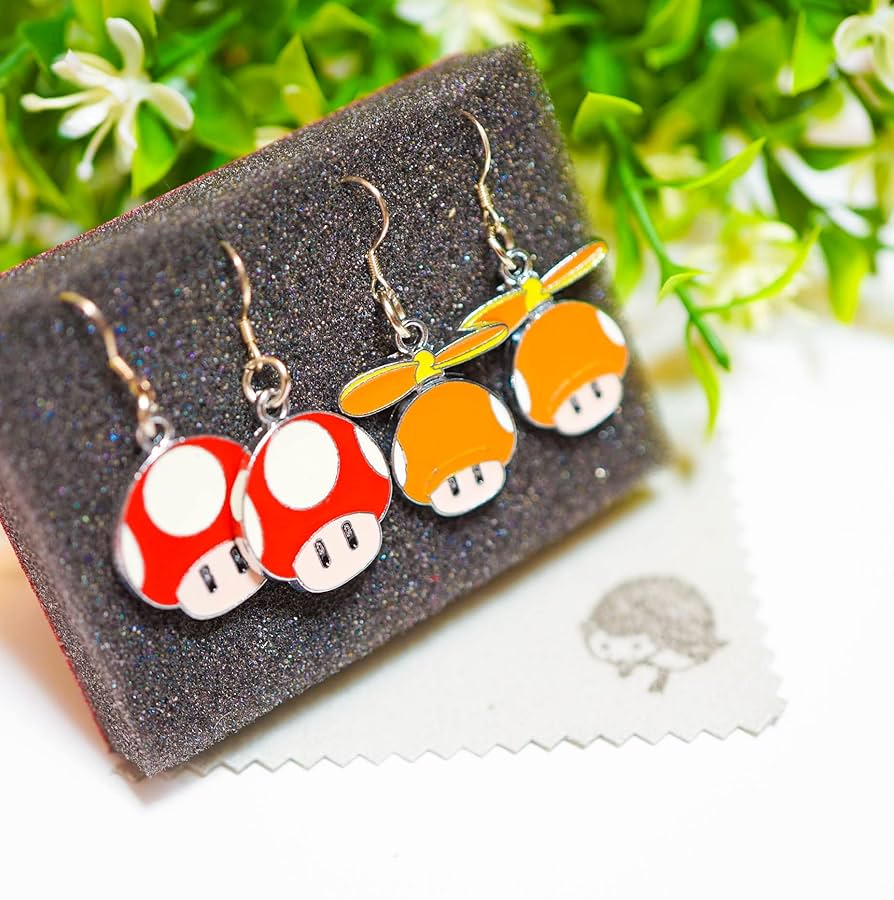 kinokonoharishigoto♡マリオネットピアス Amazon.co.jp: ピアス マリオカート スーパーキノコ ピノキオ