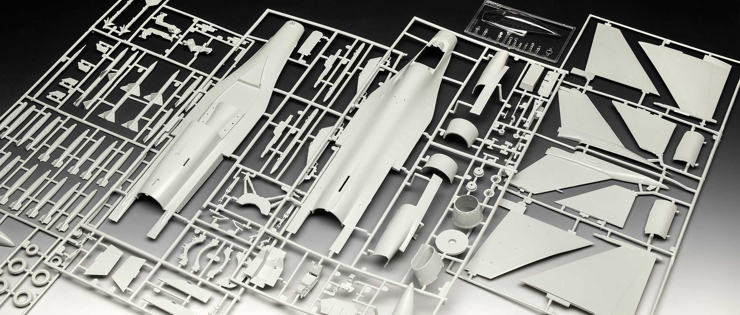 Revell Modélisme 50th Anniversary F-16 Falcon