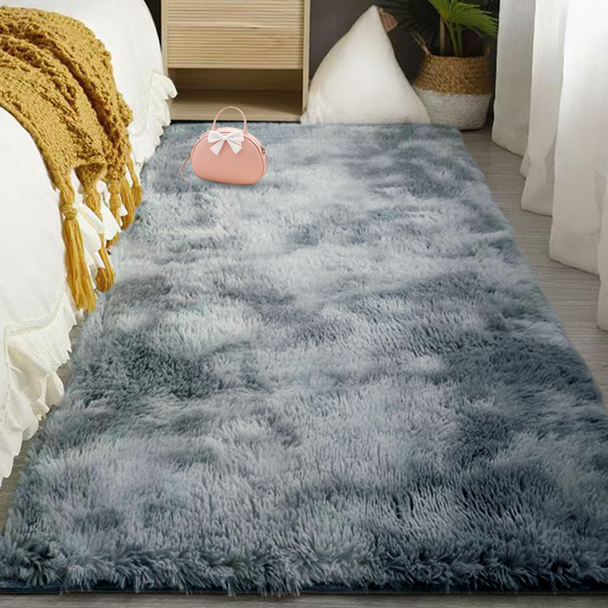 Tapis de chambre doux et moelleux pour un bureau cocooning gris clair