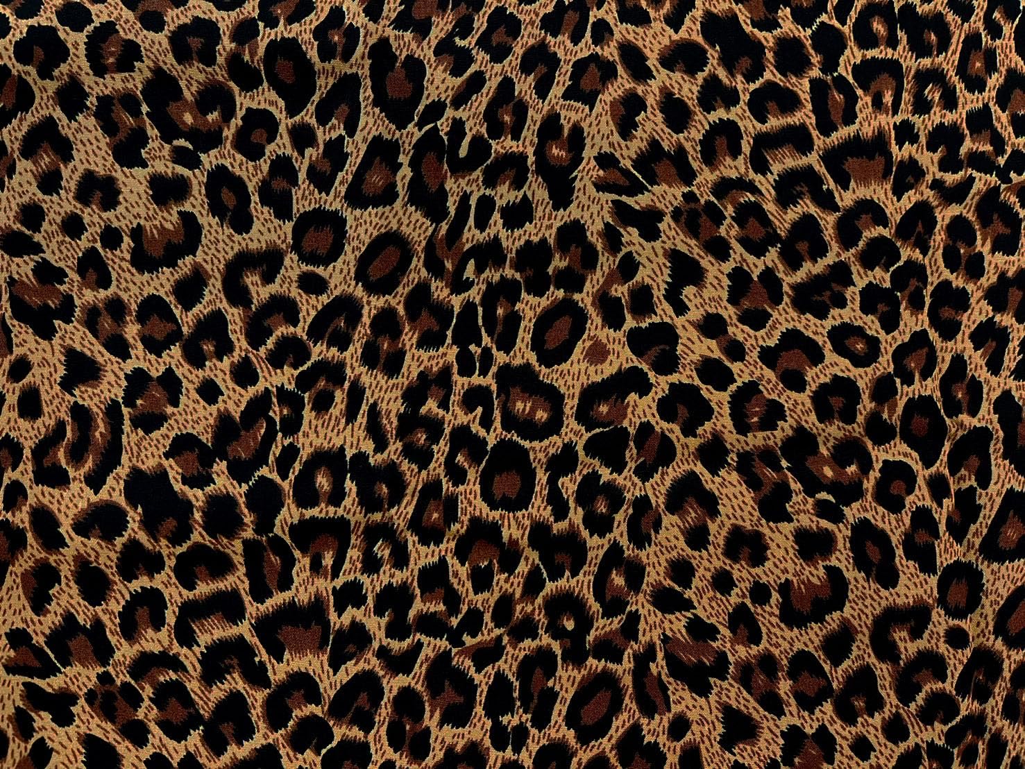 AMORNPHAN 44 Inch Brown Color Leopard Pattern Animal Cheetah Tiger Print 100% Cotton Fabric for Patchwork Needlework DIY Handmade Sewing Crafting for 1 Yard.